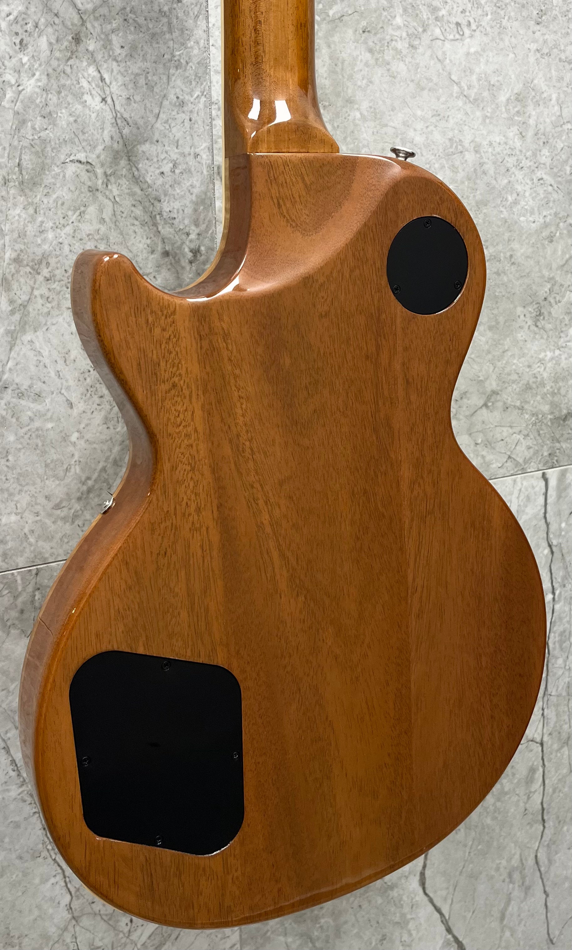 Gibson USA Les Paul Studio Session Electric Guitar with Softshell Case - Honey Burst LPSTAA01HBCH SERIAL NUMBER 224940242 - 8.0 LBS