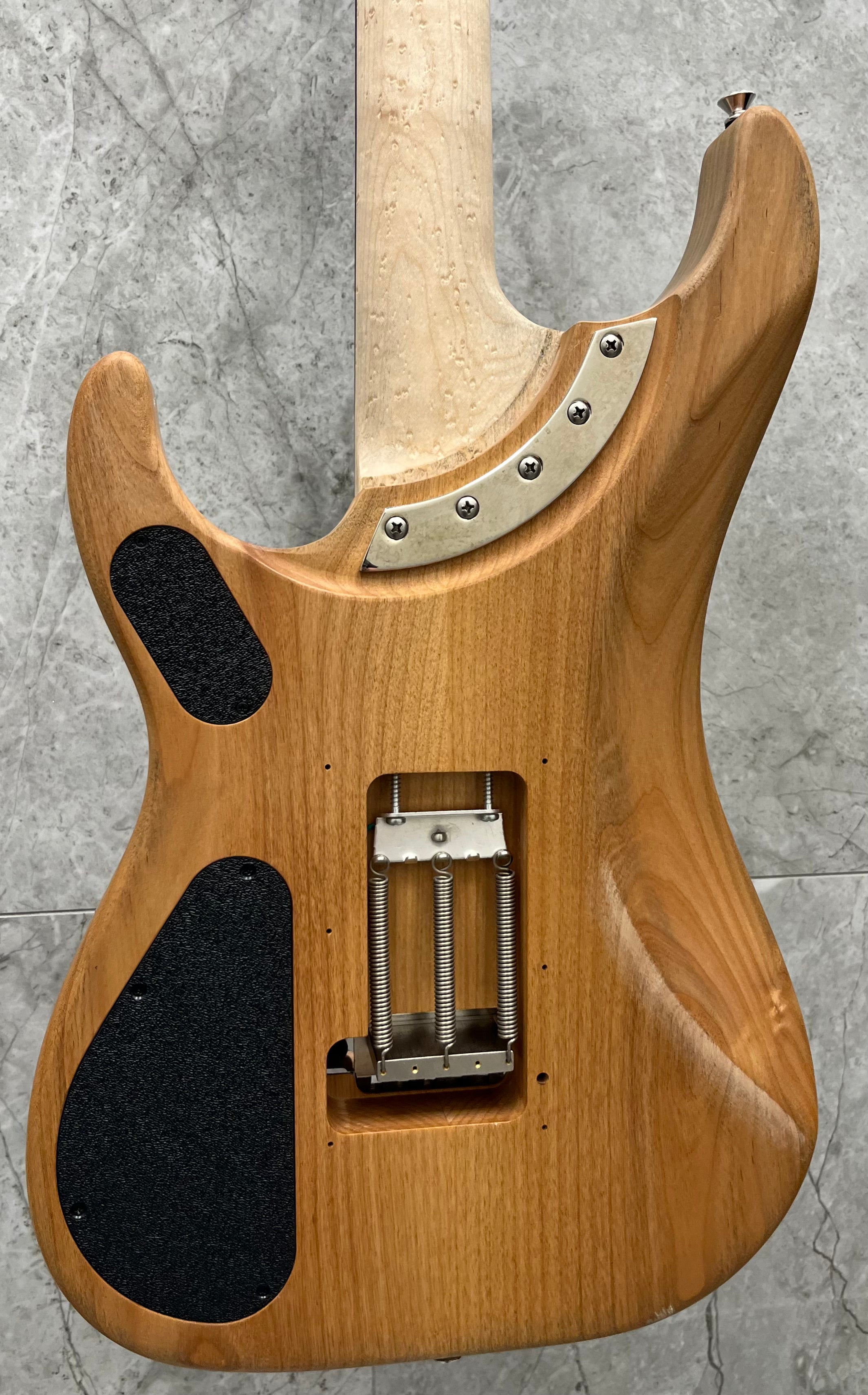 Washburn Nuno Bettencourt USA Series Electric Guitar With Hardcase, Matte Natural 4N-D SERIAL NUMBER 2510008 - 7.0 LBS