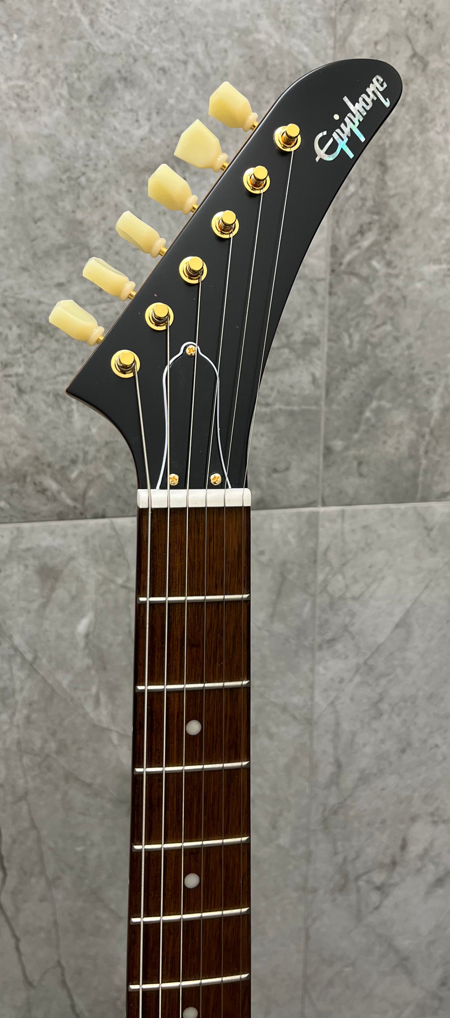 Epiphone Inspired by Gibson Custom Shop 1958 Korina Explorer IGCKEXWANAGH AGED SEMI GLOSS NATURAL FINISH