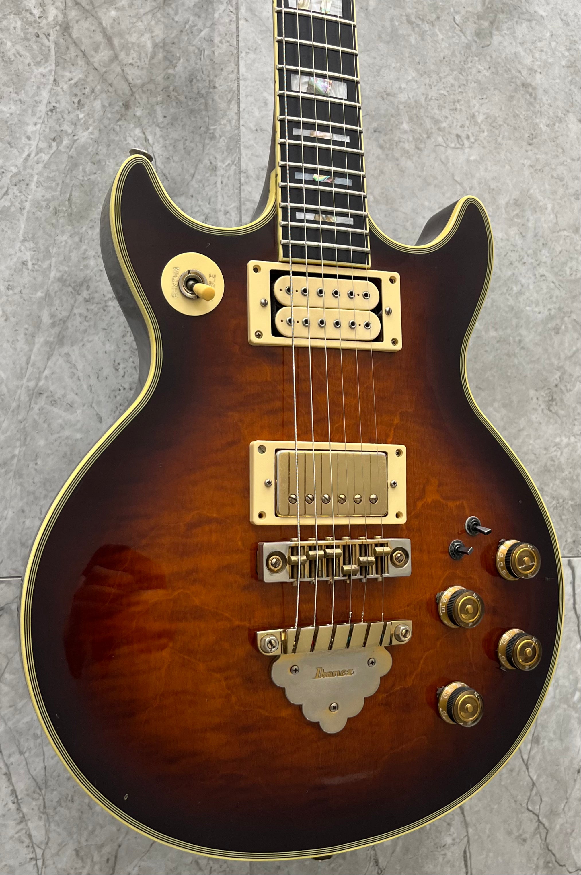 IBANEZ 1981 ARTIST MADE IN JAPAN ELECTRIC GUITAR USED SERIAL NUMBER J815056 - 10 LBS 14 OZ