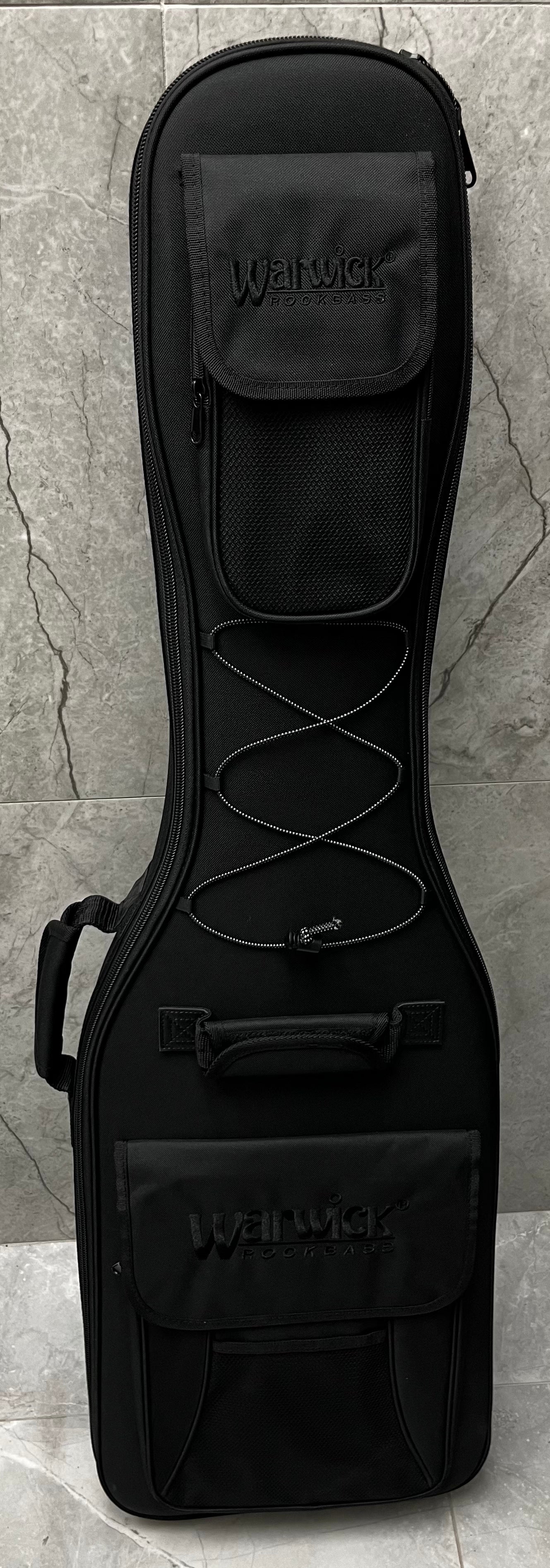 Warwick RockBass Artist Line Robert Trujillo Metallica 5 String - Solid Black Satin BA194593AAALDFR SERIAL NUMBER RB A 571892 26 - 8 LBS 12 OZ