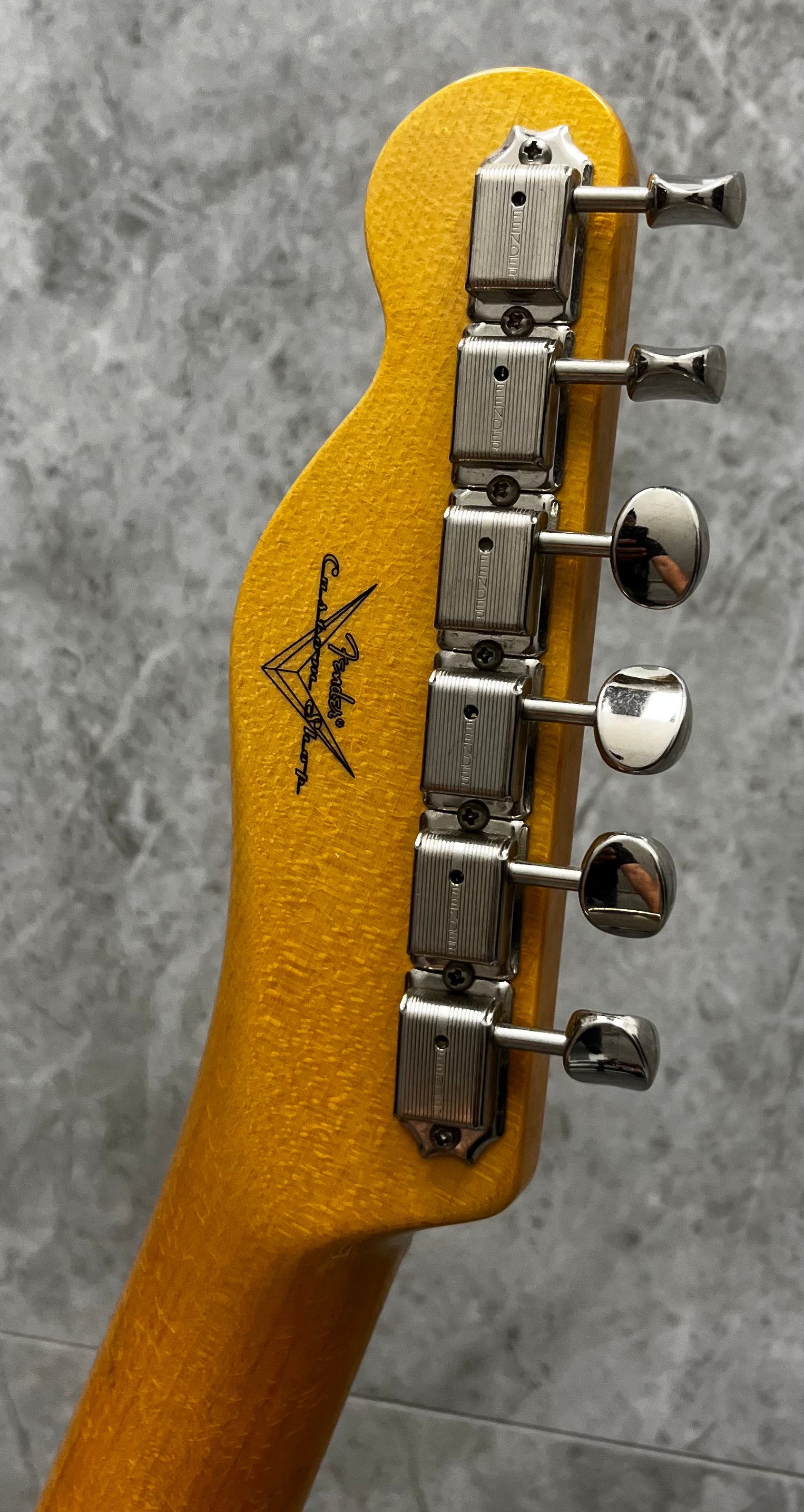 FENDER USA CUSTOM SHOP 1966 Telecaster DELUXE Closet Classic Cimarron Red 9235700219 SERIAL NUMBER CZ591142 - 7 LBS 10 OZ
