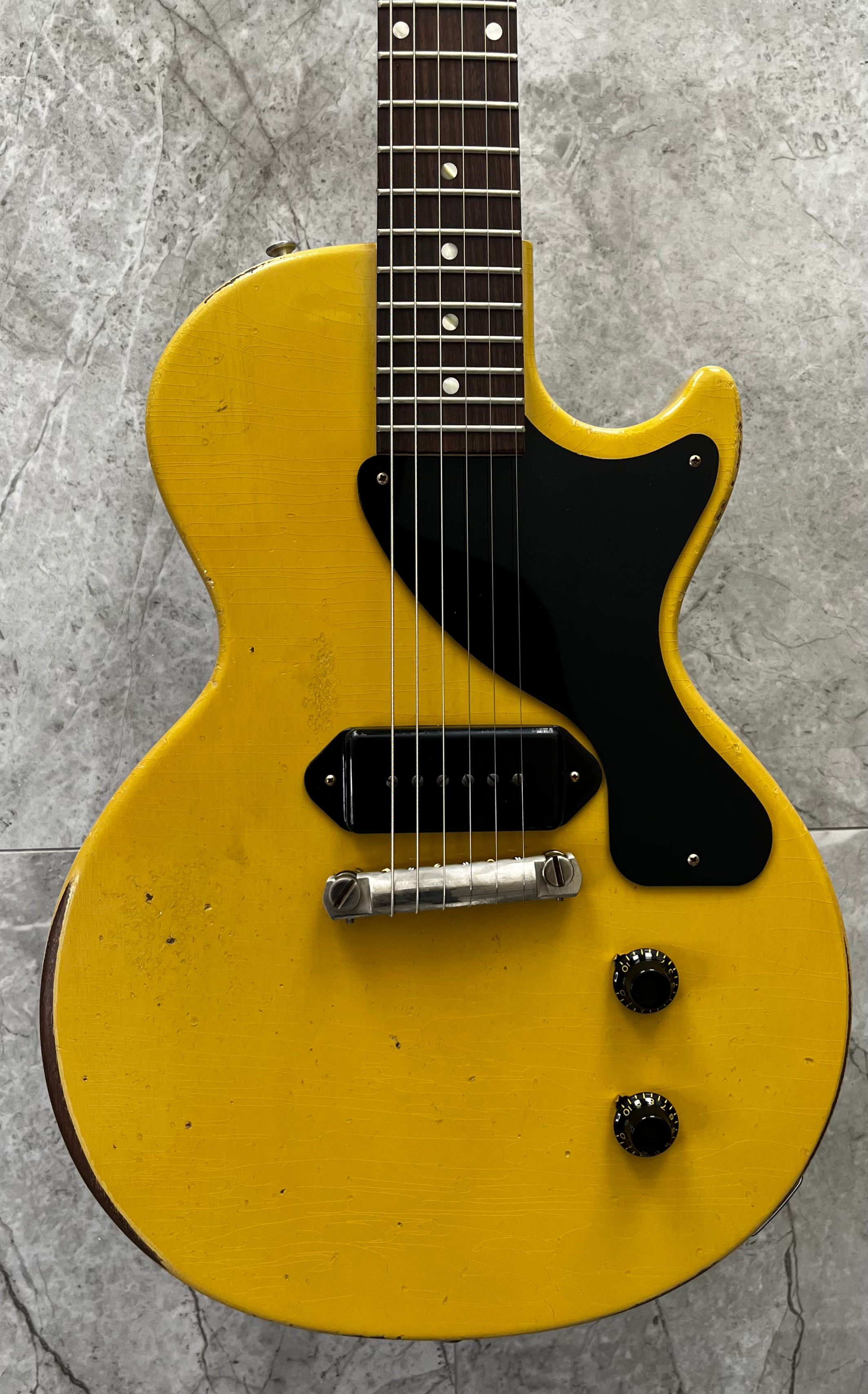 Gibson Custom Shop Murphy Lab 1957 Les Paul Junior Single Cut TV Yellow Heavy Aged - TV Yellow LPJRSC57HATVNH SERIAL NUMBER 741278 - 7 LBS 9 OZ