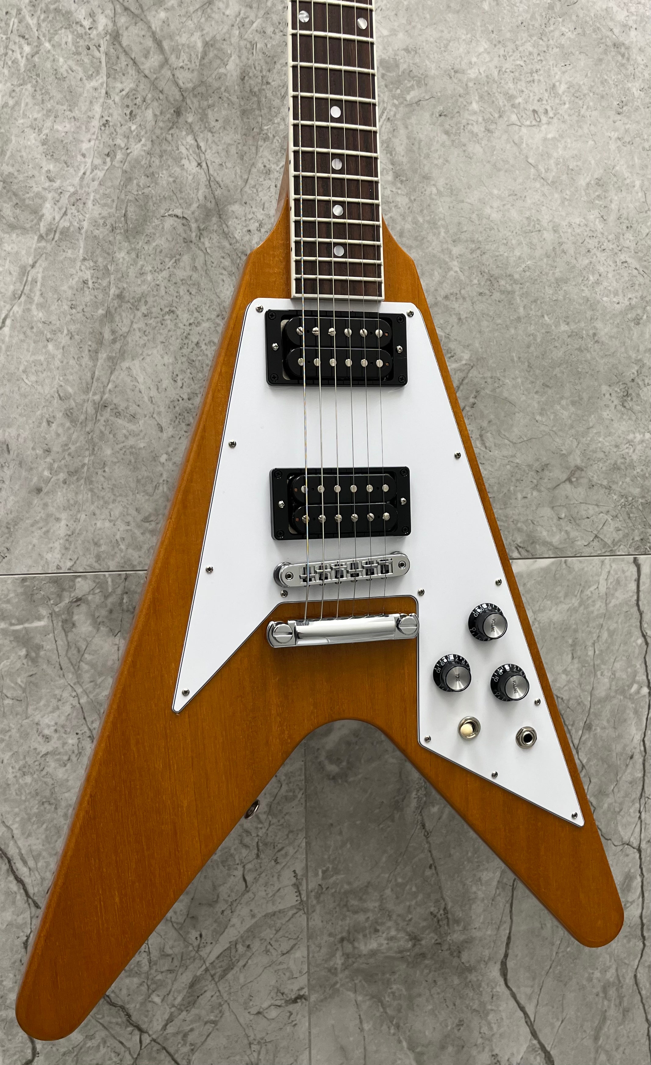 ギター Gibson Flying V Antique Natural Gibson Flying V Antique Natural (SN: 219010131) | Gino Guitars