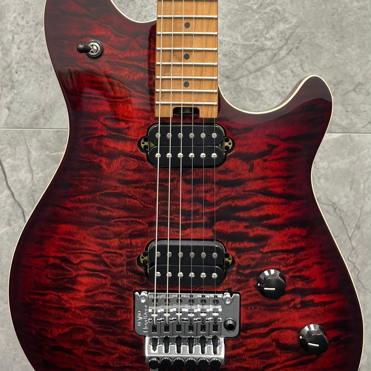 【ユキ】ESP MV-QM(Maverick Quilted Maple) FullSizeRender_ce4a727e-899e-