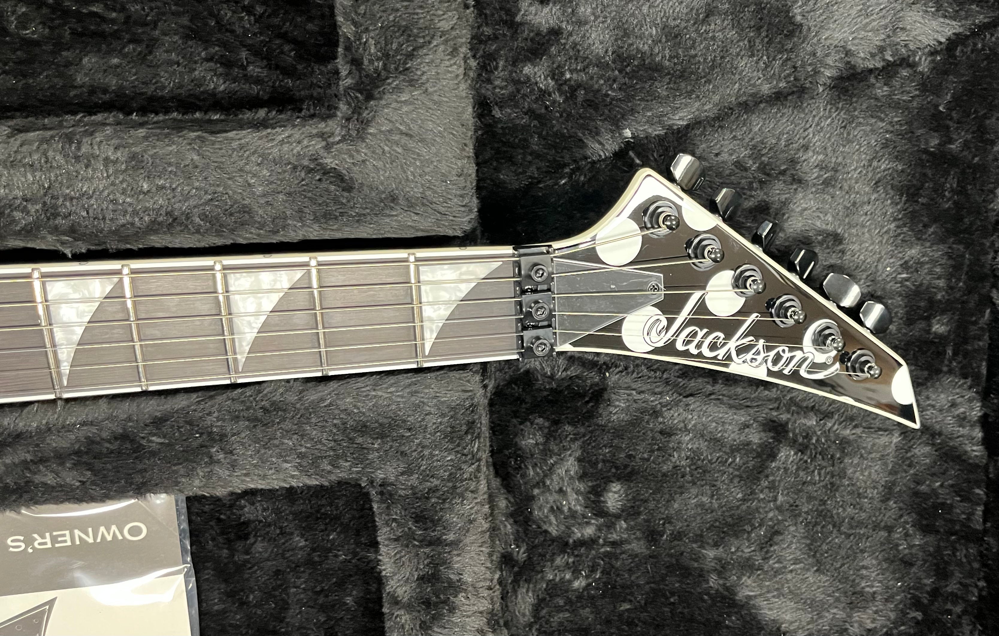 Jackson Pro Plus Signature Phil Demmel King V KV, Ebony Fingerboard, Polka Dot 2912949800 SERIAL NUMBER KWJ2500386 - 7 LBS 8 OZ