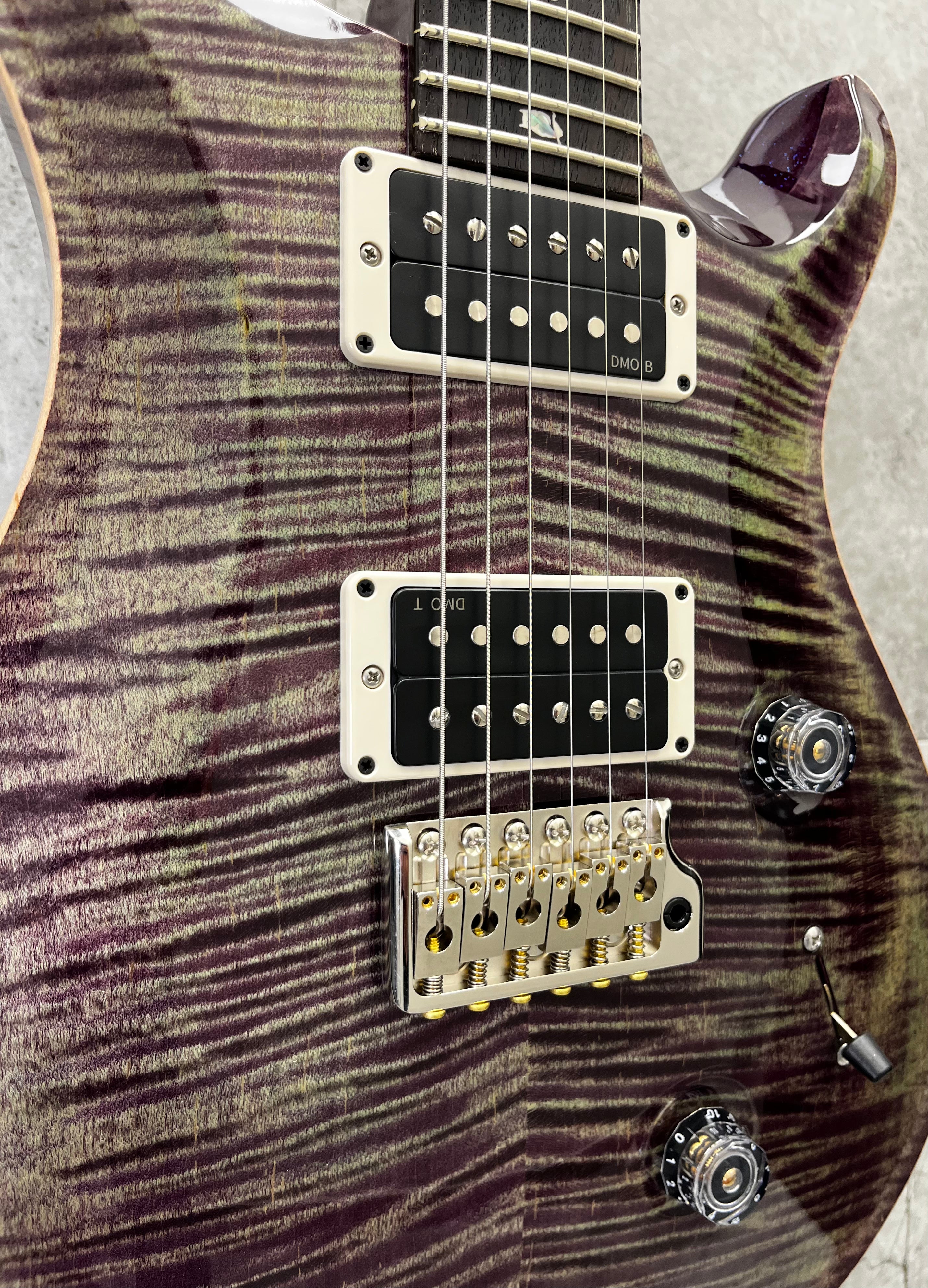 PRS GUITARS USA CUSTOM 24 SPRAYERS CHOICE 112786::XX Aroura Borealis with Translucent Purple Sparkle Back SERIAL NUMBER 26 0430964 - 7 LBS 8 OZ