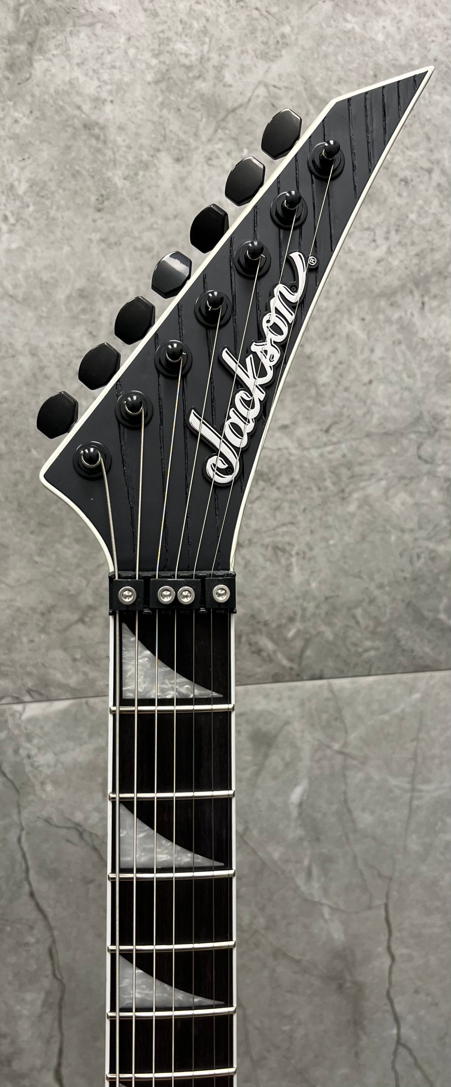 JACKSON Pro Series Signature Jeff Loomis Soloist 7 STRING Sandblasted Ash SL7 Ebony Fingerboard, Satin Black 2914237503