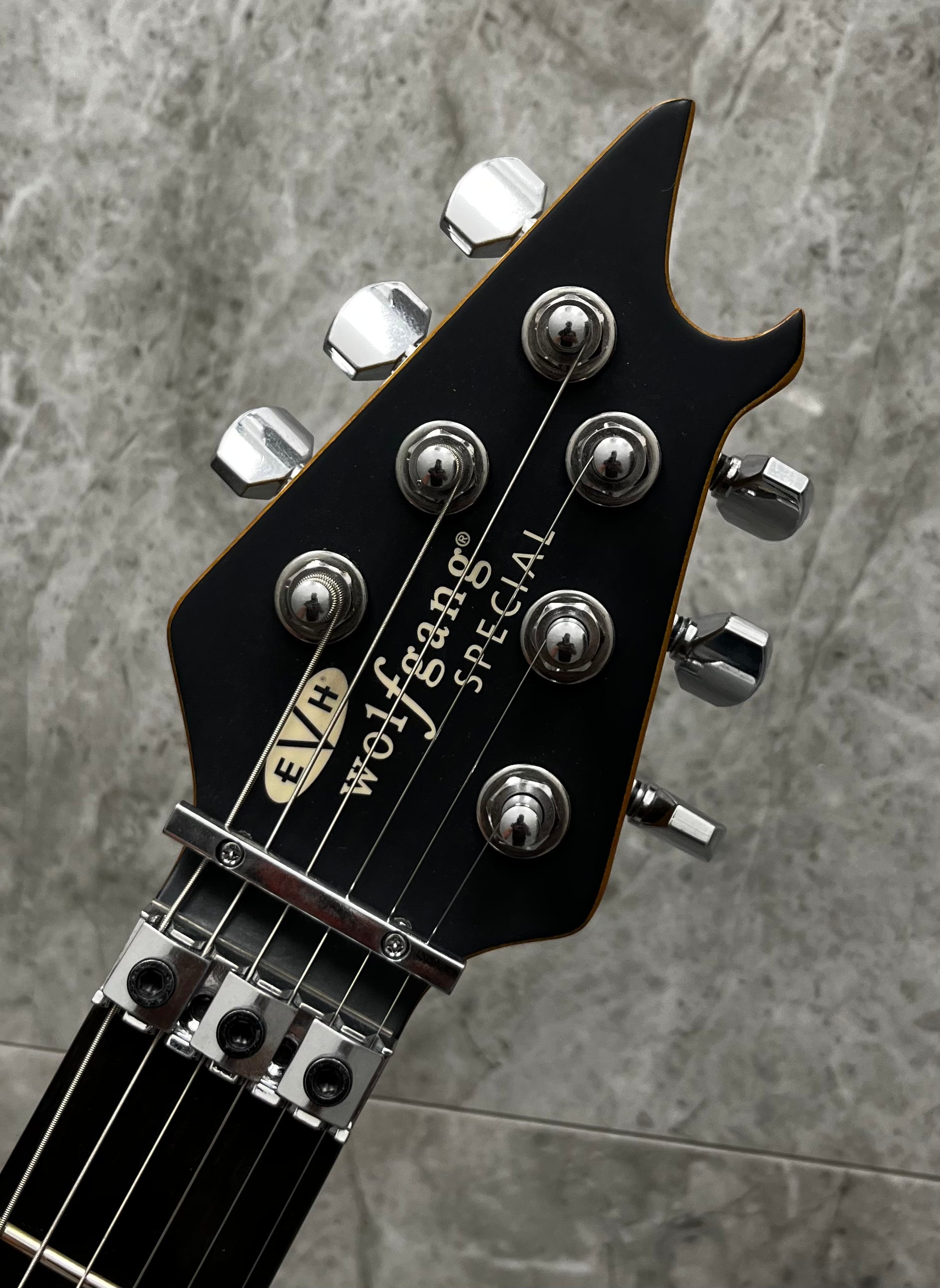 EVH Limited Edition Wolfgang Special Striped Series, Ebony Fingerboard, Red, Black, and White, Aged 5107500315 SERIAL NUMBER WG250305M - 7 LBS 2 OZ