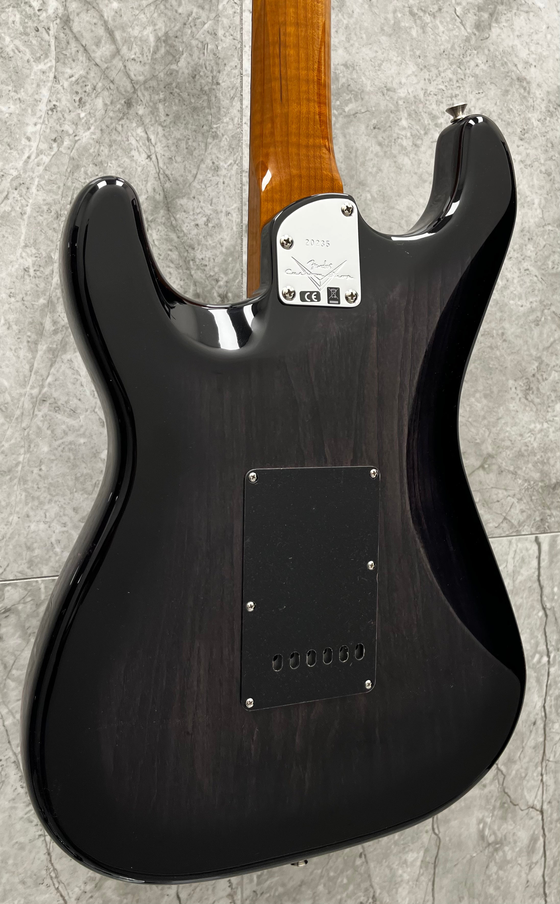 Fender USA Custom Shop American Custom Stratocaster NOS - Transparent Ebony 9235700261 SERIAL NUMBER 20235 - 7 LBS 9 OZ