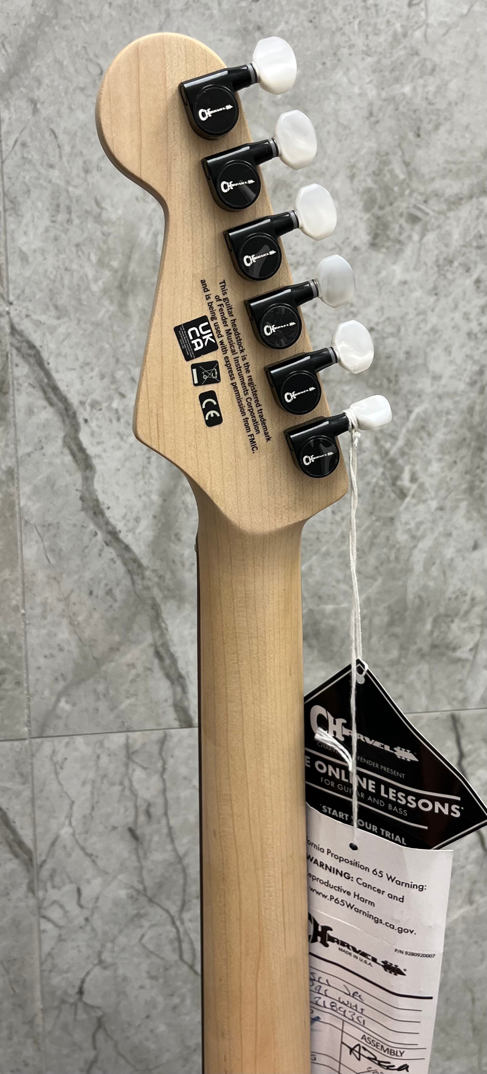 CHARVEL Jake E Lee Signature Pro-Mod So-Cal Style 1 HSS HT Rosewood Fingerboard Pearl White 2966253576 SERIAL NUMBER MC218934 - 7 LBS 9 OZ