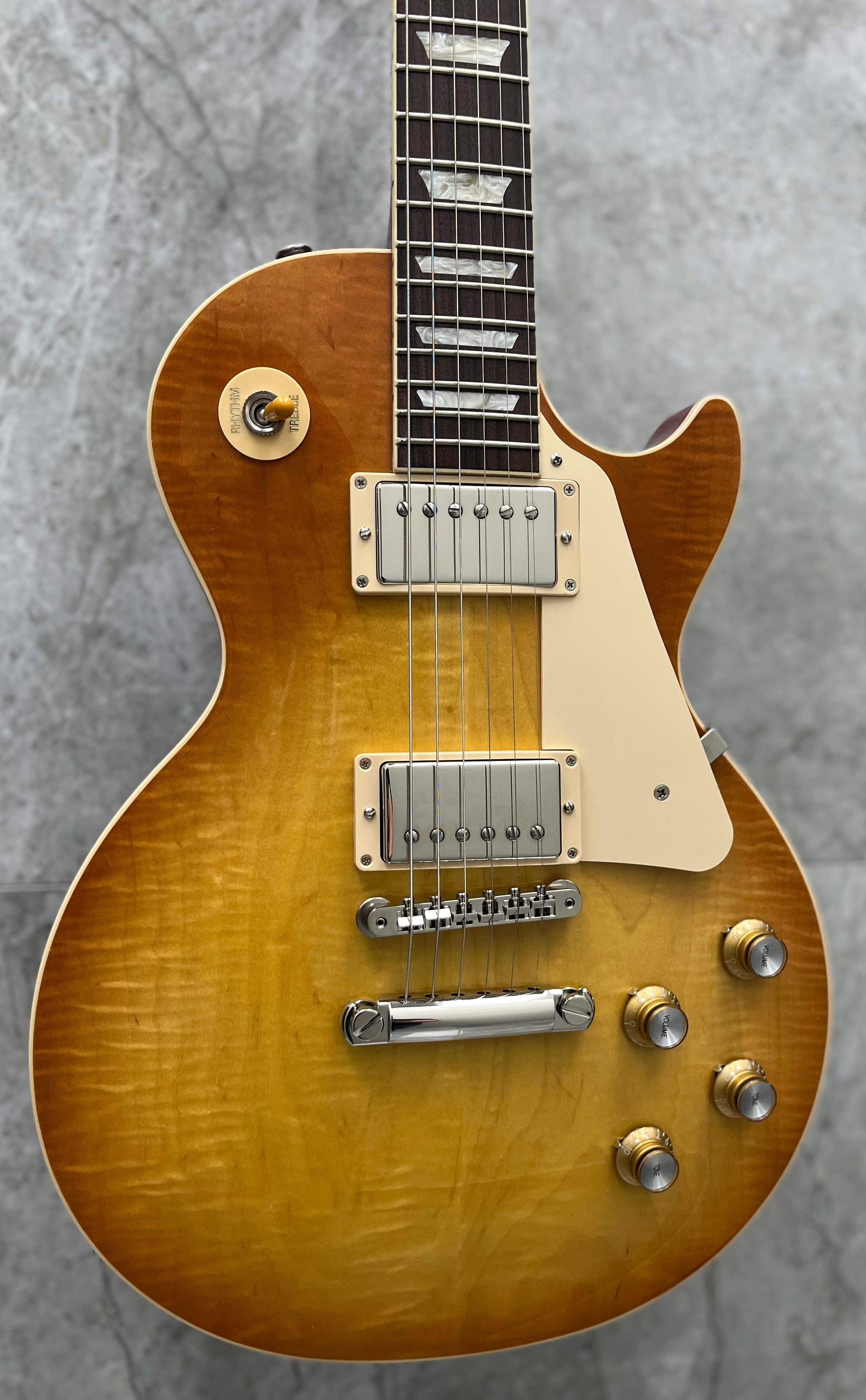 Gibson USA Les Paul Standard 60s FIGURED FLAME TOP LPS600UBNH Unburst SERIAL NUMBER 200440347 - 9.8 LBS