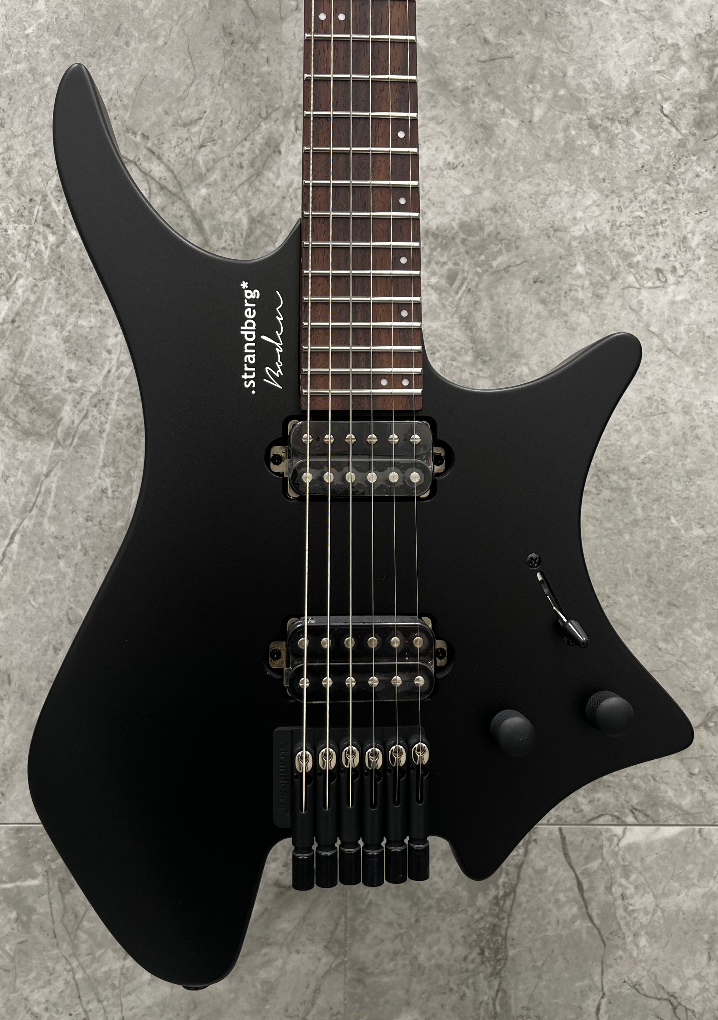 Strandberg Boden Essential 6 Black Granite BD6CT-24E-R-S-BK 2 YEAR WARRANTY SERIAL NUMBER C2517048 - 4 LBS 14 OZ