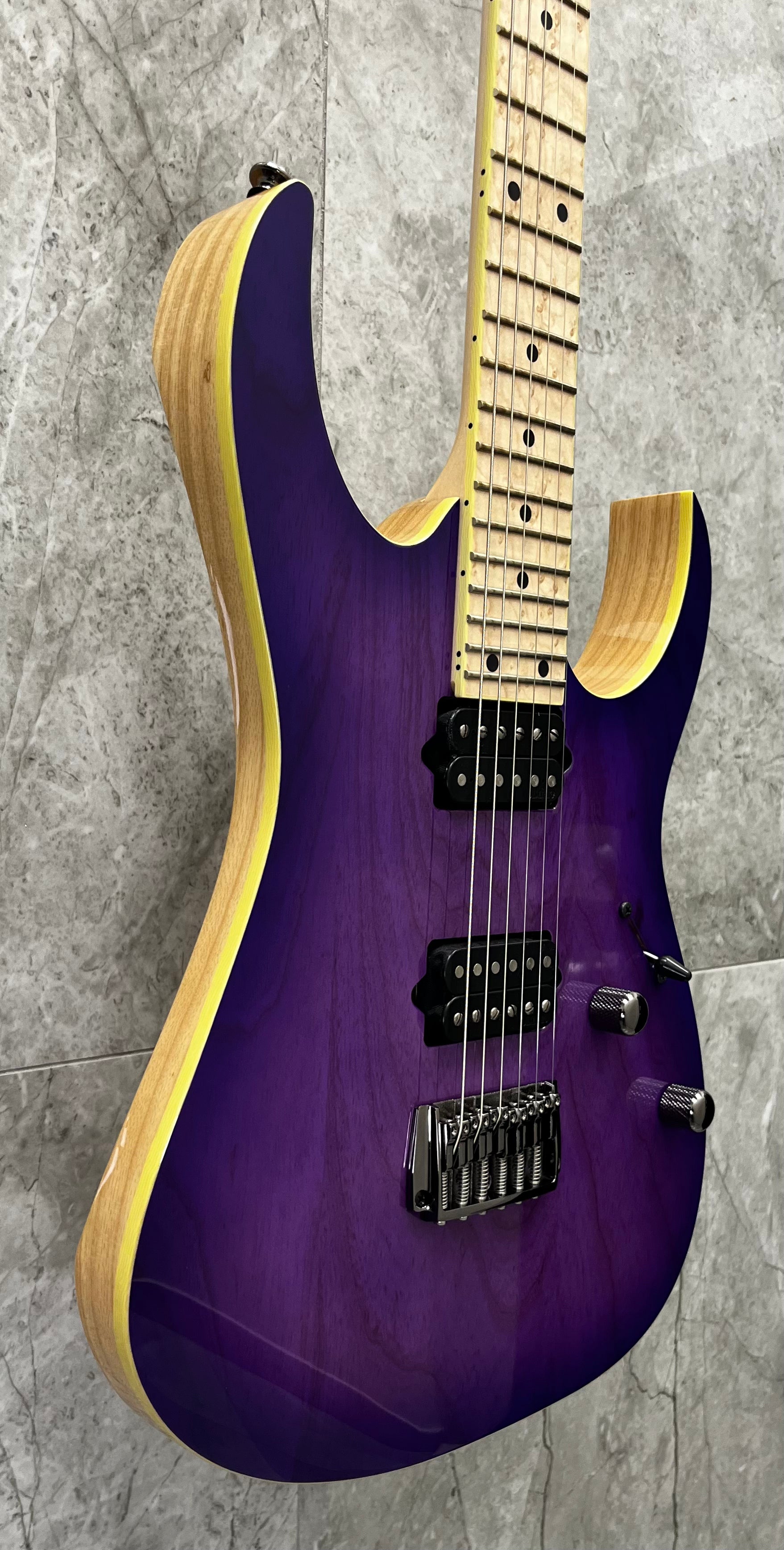 Ibanez RG Prestige Made in Japan 6 string Electric Guitar w/Case - Royal Plum Burst RG652AHMFXRPB SERIAL NUMBER F2607456 - 6 LBS 14 OZ