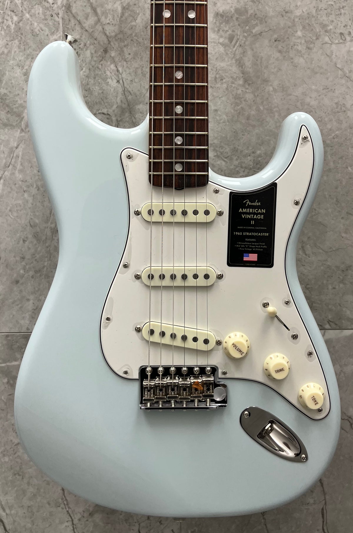 FENDER American Vintage II 1965 Stratocaster Round-Lam Rosewood