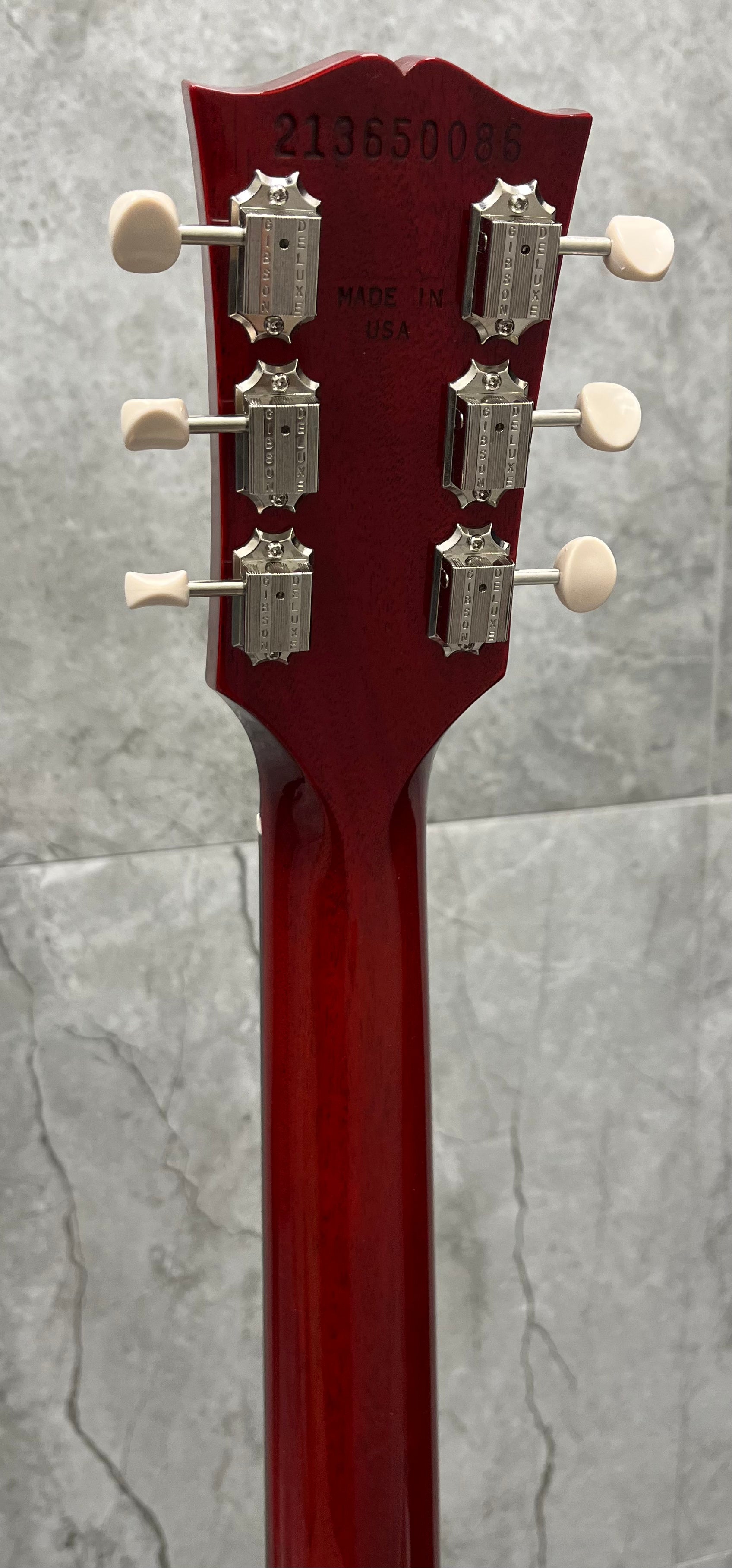 Gibson USA Les Paul Junior Double Cut Electric Guitar with Hardshell Case - Vintage Cherry LPJD00VENH SERIAL NUMBER 213650086 - 6 LBS 11 OZ