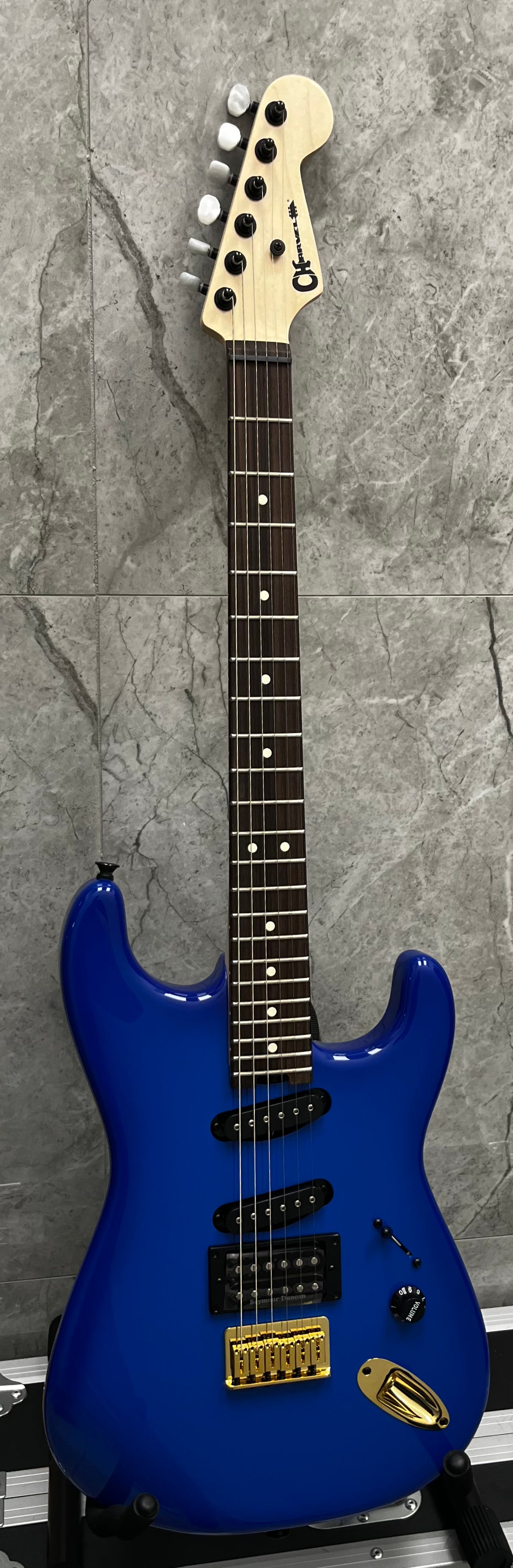 Charvel Jake E Lee Signature Pro-Mod San Dimas Style 1 HSS HT, Rosewood Fingerboard, Blue Burst 2965263391 SERIAL NUMBER MC252729 - 7 LBS 10 OZ