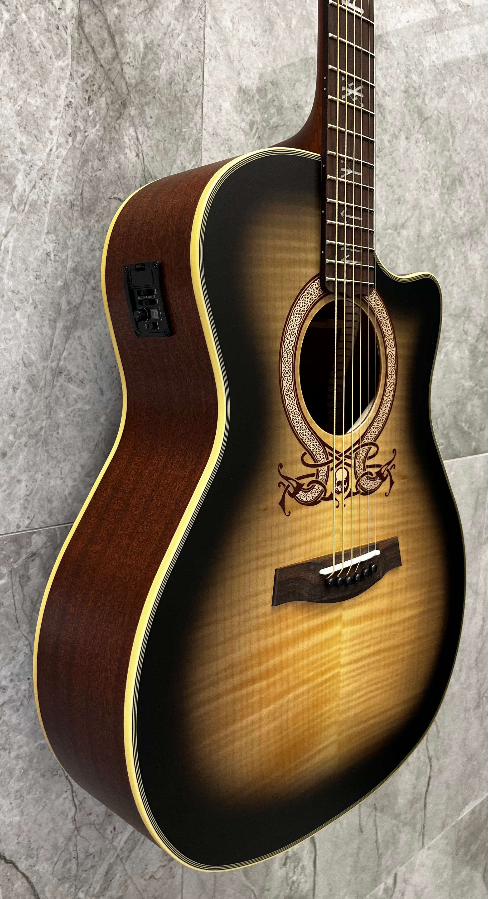 WYLDE AUDIO ZAKK WYLDE GRAND AUDITORIUM ACOUSTIC ELECTRIC Ash Burst Satin 4620-SHC