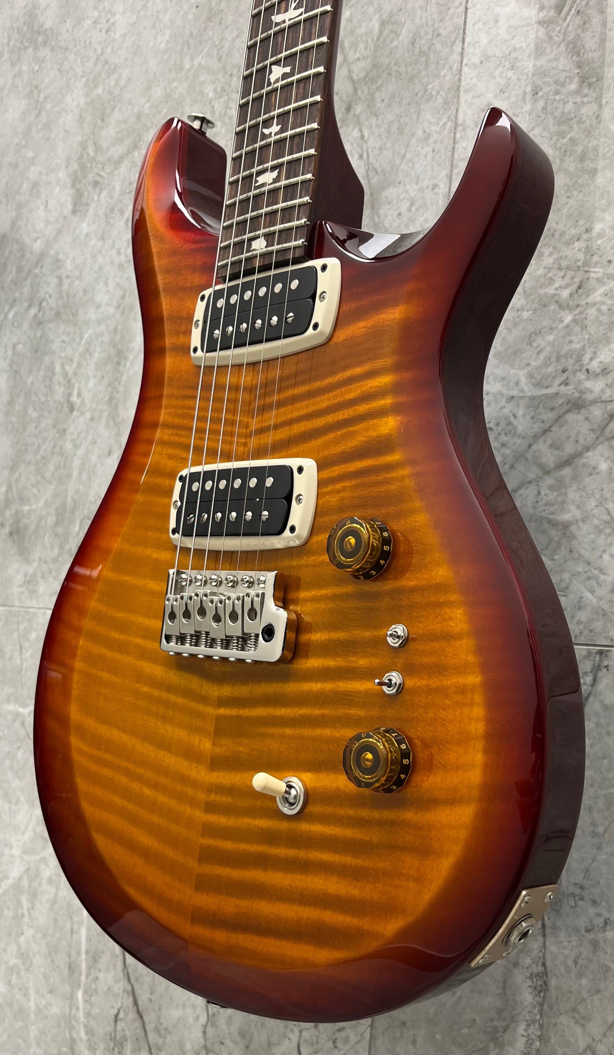 PRS Guitars MADE IN THE USA S2 Custom 24-08 Electric Guitar with Gig Bag - Dark Cherry Sunburst 112819::DS: SERIAL NUMBER 25 S2081607 - 8.0 LBS
