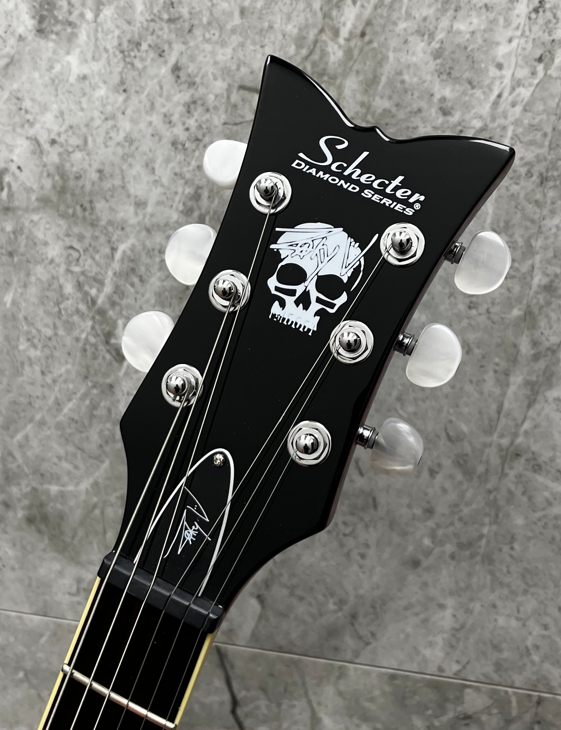 Schecter ZV-CST-REISSUE-STC ZACKY VENGEANCE 6661 ARTIST SIGNATURE See Thru Cherry 26-SHC SERIAL NUMBER W26040886 - 6 LBS 3 OZ