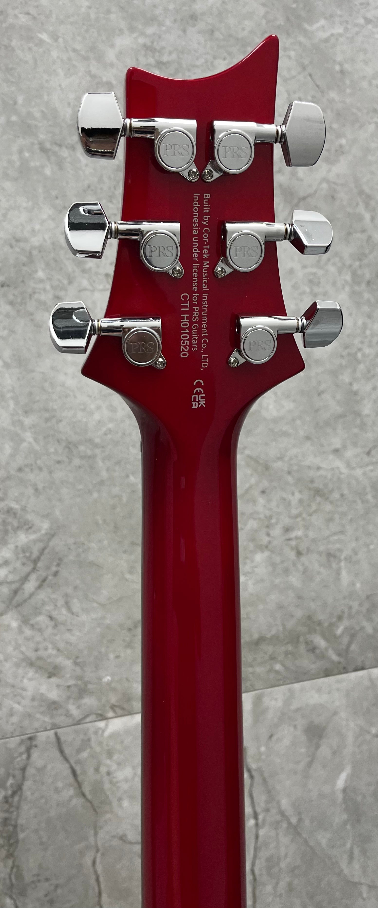 PRS GUITARS SE Custom 24  - Vintage Yellow 108193:VY SERIAL NUMBER CTIH010520 - 7 LBS 8 OZ