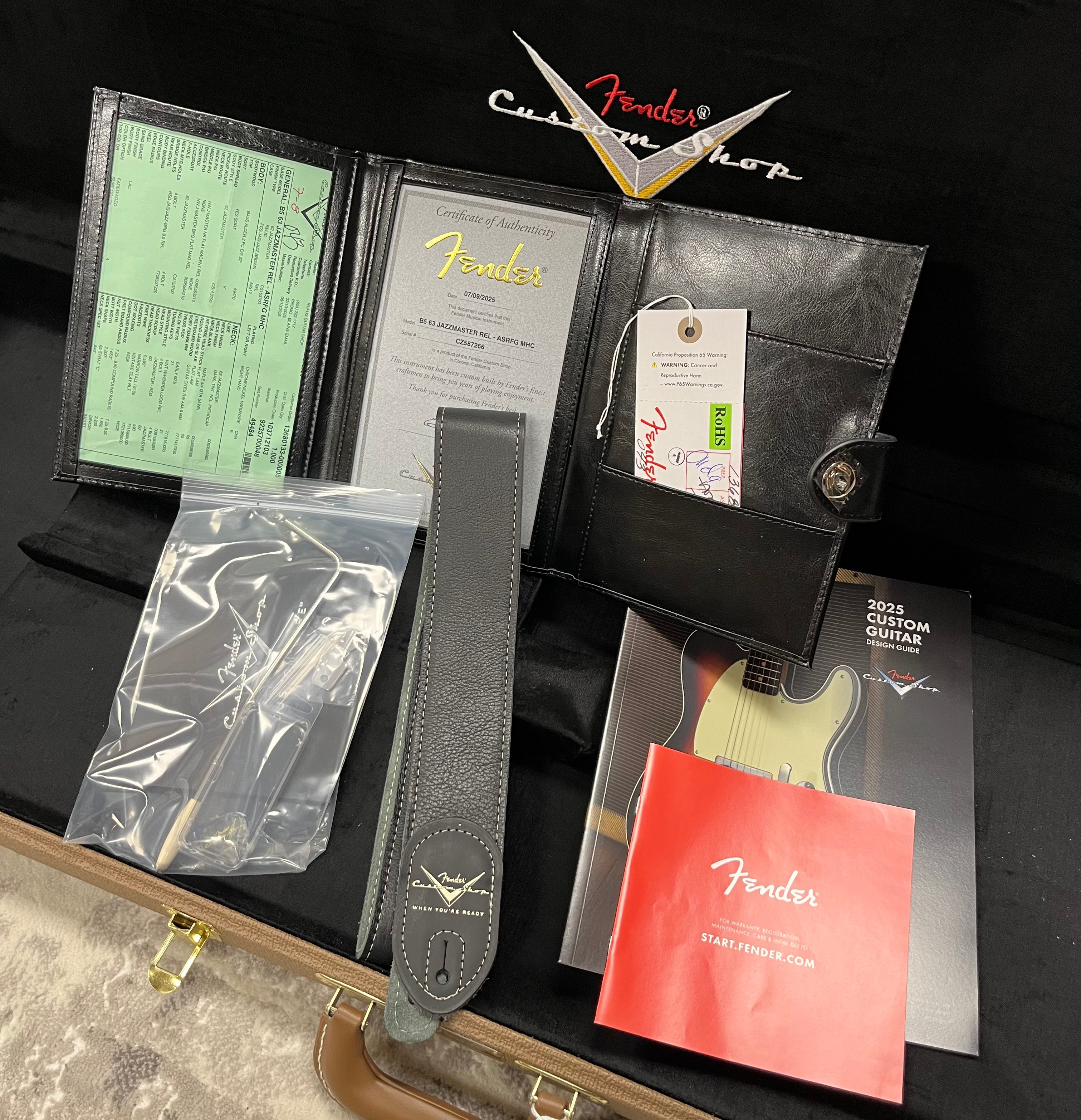 Fender Custom Shop 1963 Jazzmaster Relic Rosewood Fingerboard Aged Surf Green 9235700048 SERIAL NUMBER CZ587266 - 8 LBS 5 OZ