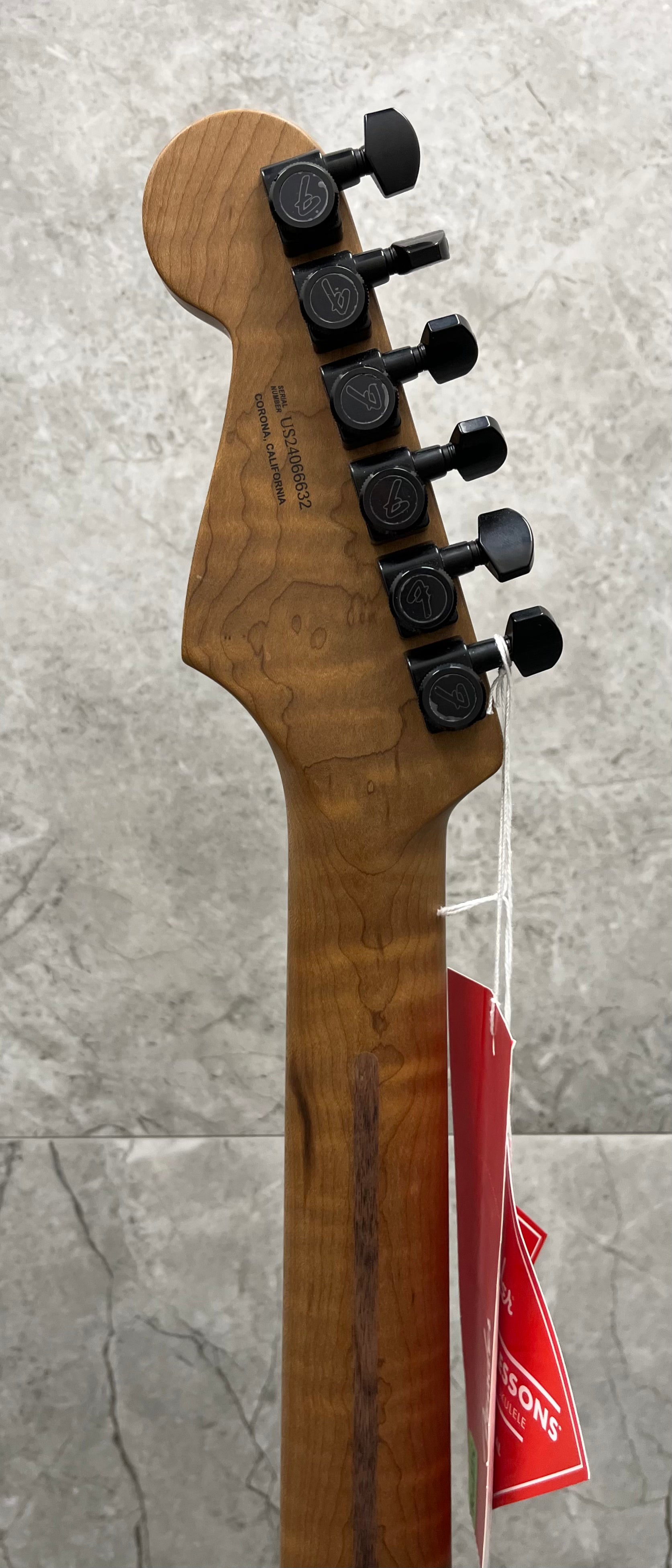 FENDER USA Limited Edition American Professional II Stratocaster, HSS, Roasted Flame Maple Fingerboard Gold Night 0173912771 SERIAL NUMBER US24066632 - 7.2 LBS