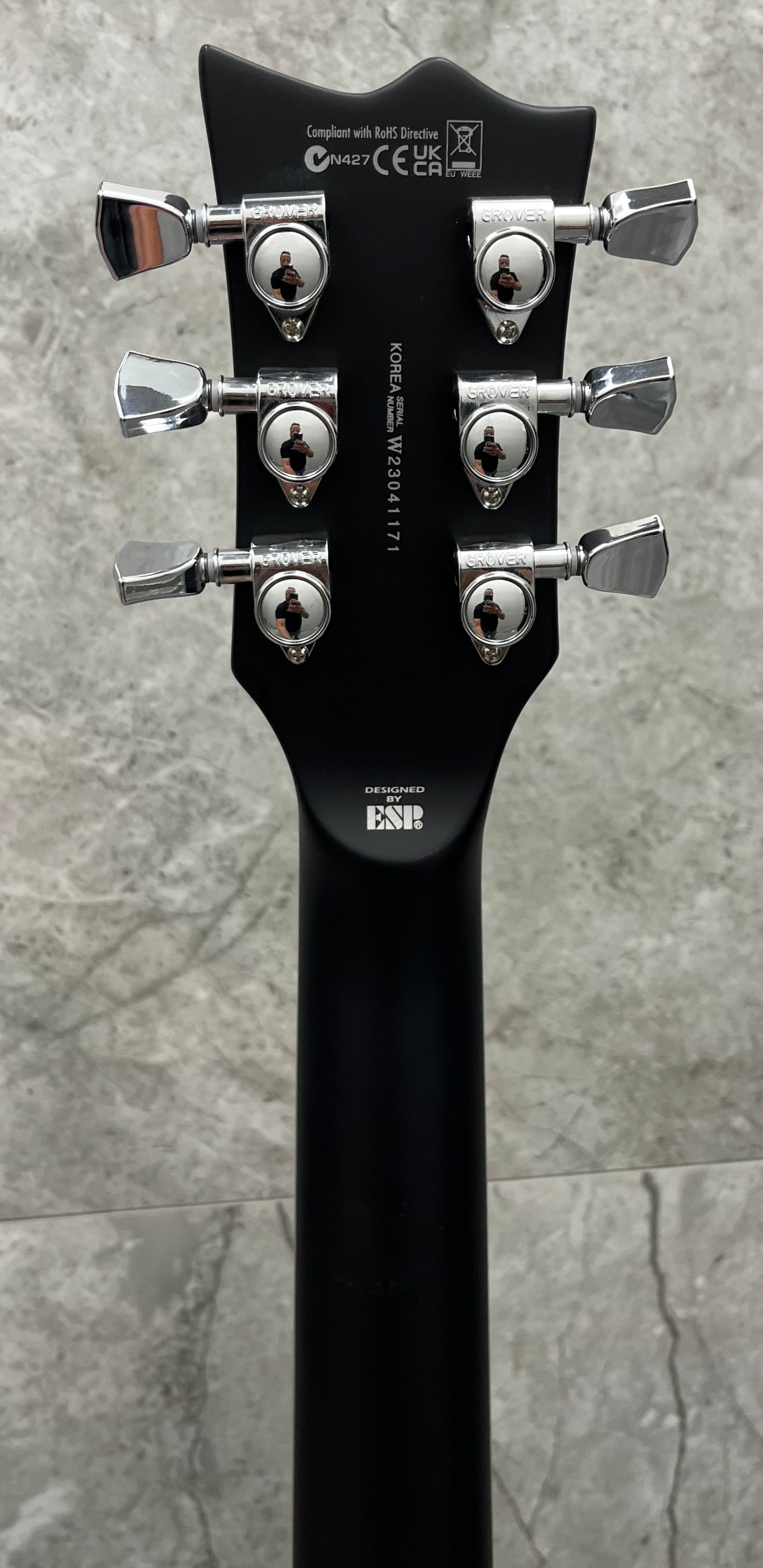 ESP LTD EC-1000 EVERTUNE BB BLACK SATIN LEC1000ETBBBLKS EC1000 SERIAL NUMBER W23041171 - 8.8 LBS