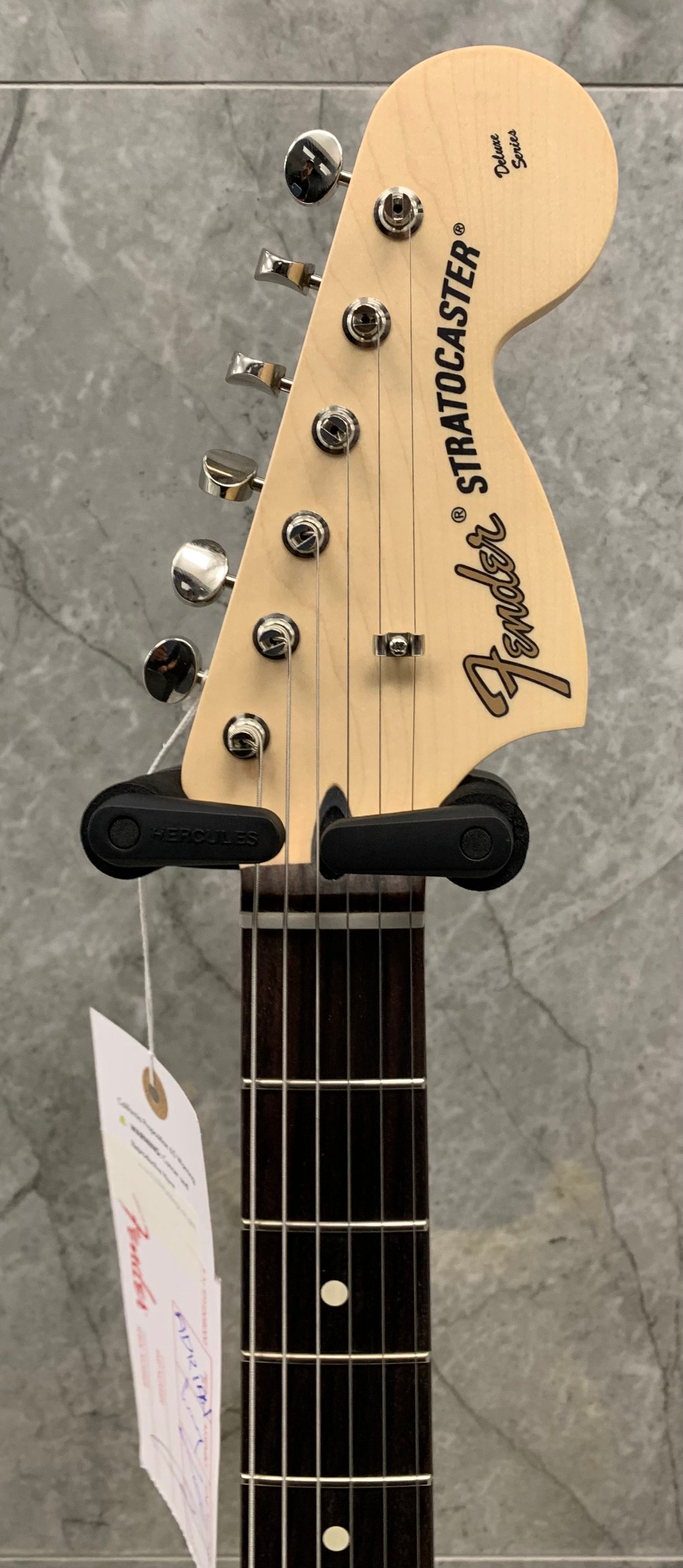 FENDER Limited Edition Tom Delonge Stratocaster, Rosewood Fingerboard, Graffiti Yellow 0148020363 SERIAL NUMBER MX23123937 - 7.0 LBS