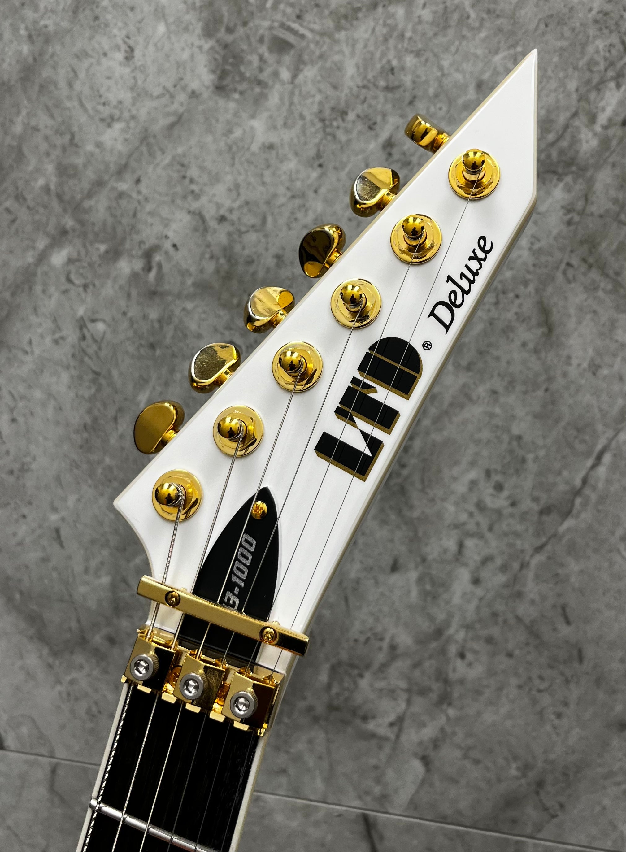 ESP LTD H3-1000FR Electric Guitar, Snow White W/ EMG'S AND STAINLESS STEEL FRETS LH31000FRSW SERIAL NUMBER W24010699 - 7 LBS 4 OZ