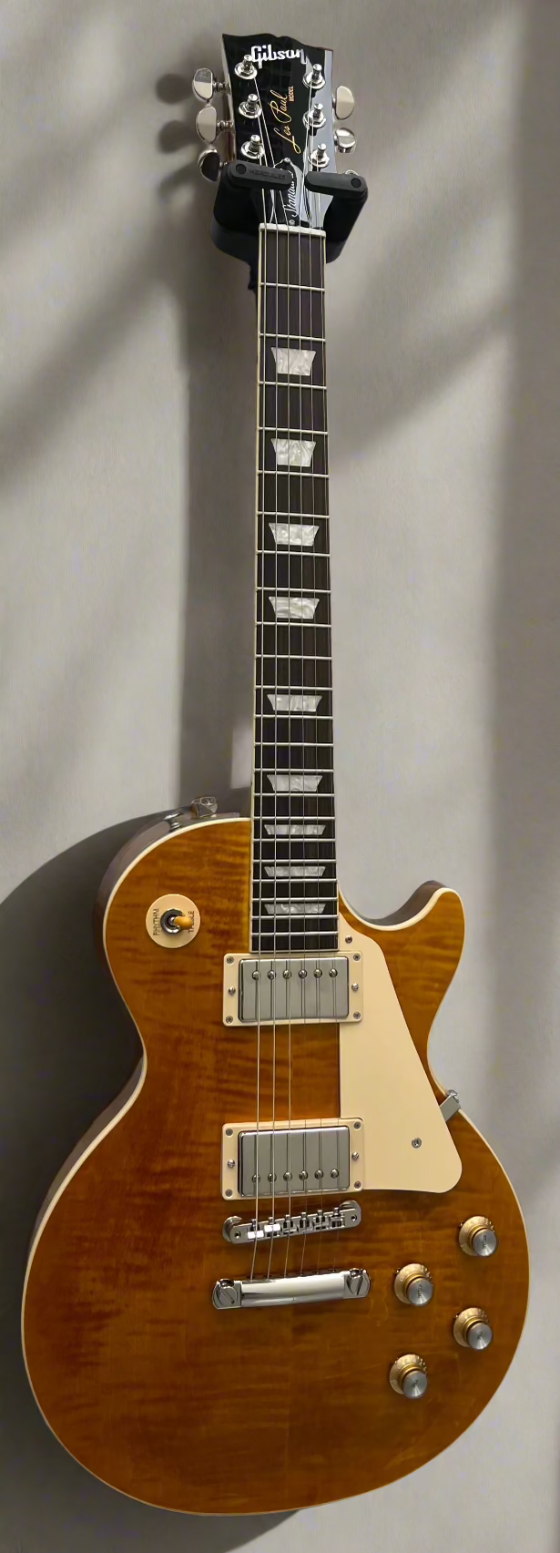 Gibson USA Les Paul Standard 60s Figured Flame Top - Honey Amber LPS600HYNH SERIAL NUMBER 202750273 - 9.6 LBS