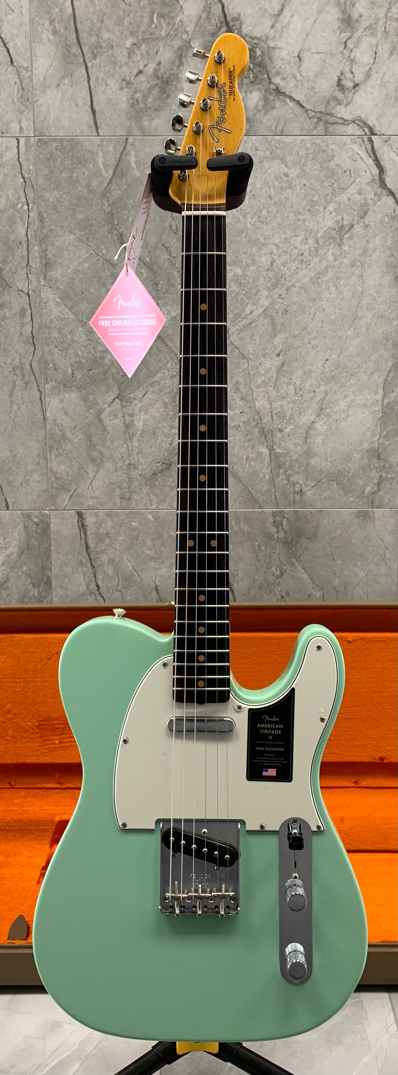 Fender American Vintage II 1963 Telecaster Rosewood Fingerboard, Surf Green 0110380857