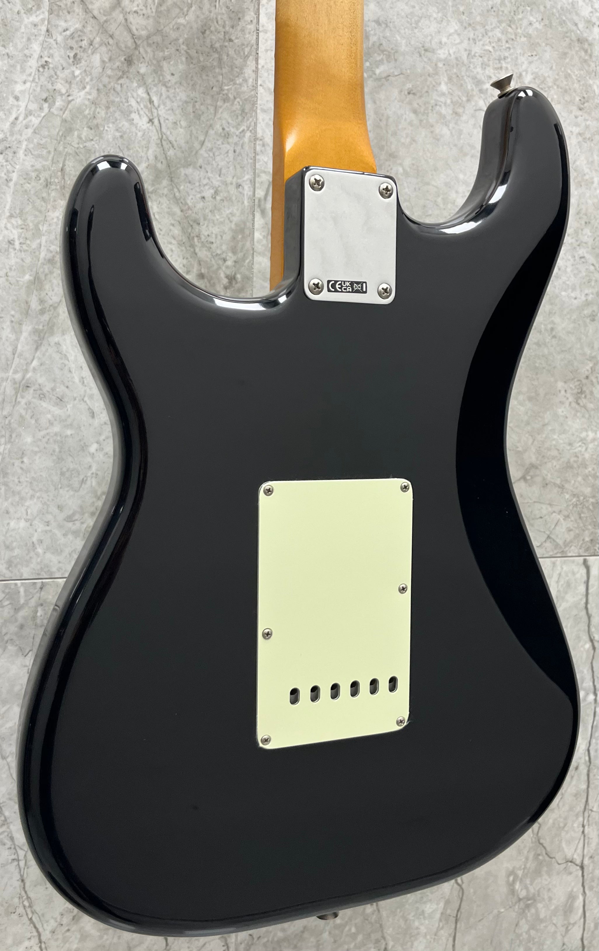 Fender Limited Edition Vintera  II Road Worn 60s Stratocaster Maple Fingerboard, Black 0148082306 SERIAL NUMBER MX25076627 - 7 LBS 1 OZ