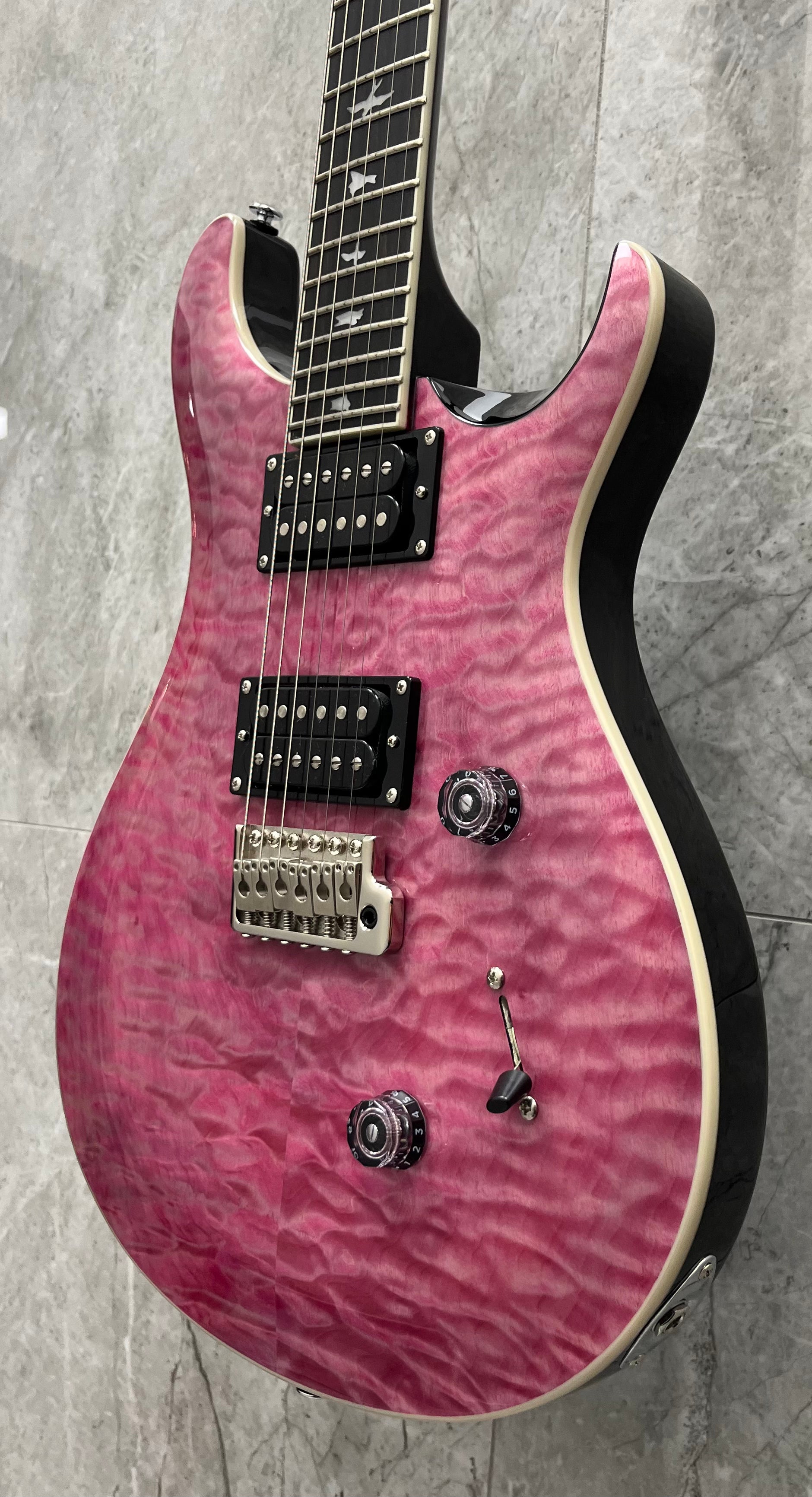 PRS Guitars SE Custom 24 Quilt Top Electric Guitar with Gigbag - Violet 107876::VI SERIAL NUMBER CTIG071466 - 7 LBS 11 OZ