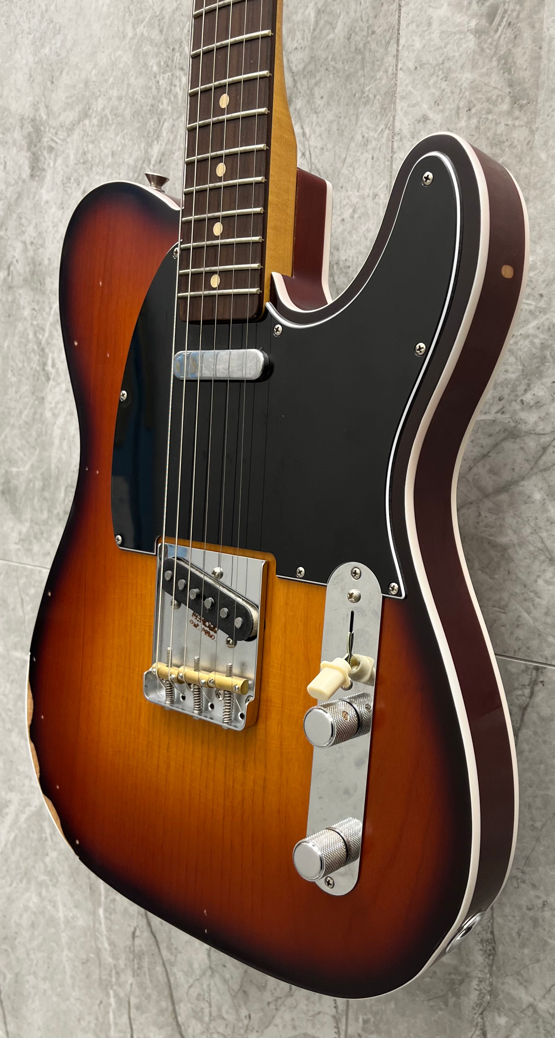 Fender Jason Isbell Custom Telecaster Rosewood 3-color Chocolate Burst 0140320364 SERIAL NUMBER MX24109250 - 7.2 LBS