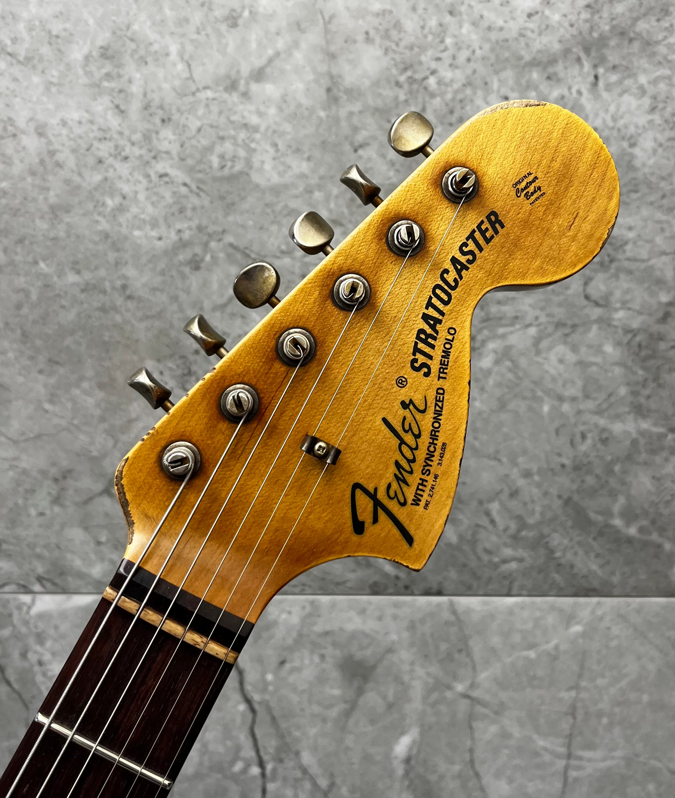 FENDER USA CUSTOM SHOP Strat Pro Super Heavy Relic, 3A Rosewood Fingerboard, Candy Apple Green 9231016930 SERIAL NUMBER 20391 - 7 LBS 11 OZ
