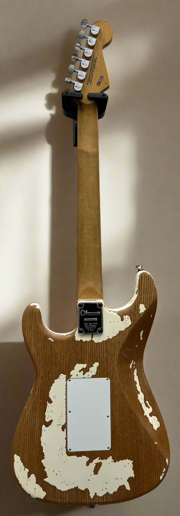 CHARVEL Henrik Danhage Limited Edition Signature Pro-Mod So-Cal Style 1 HS FR M Maple Fingerboard, White Relic 2966035855 SERIAL NUMBER MC241746 - 7.6 LBS