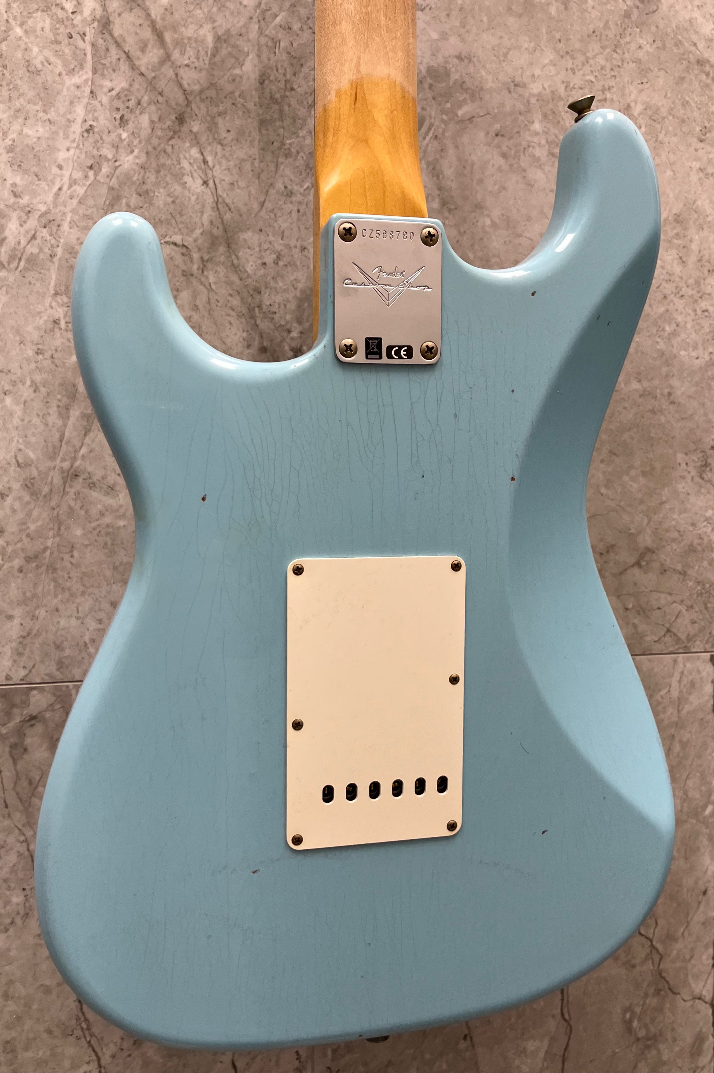 Fender Custom Shop 1969 Stratocaster Journeyman Relic Rosewood Fingerboard, Faded Daphne Blue 9235700045 SERIAL NUMBER CZ588780 - 7 LBS 11 OZ