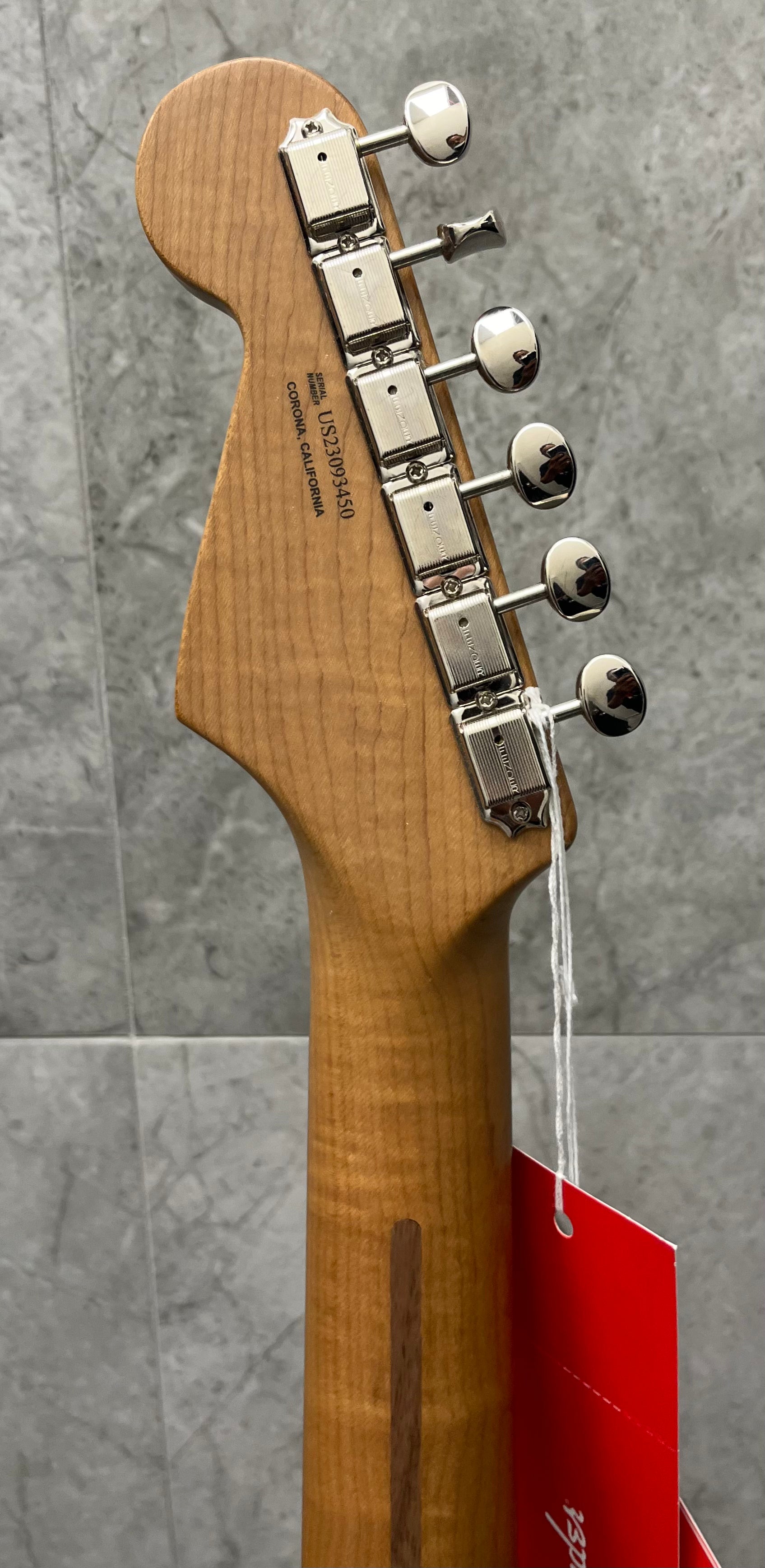 FENDER Limited Edition Suona Stratocaster Thinline, Ebony FENDER Limited Edition Suona Stratocaster Thinline, Ebony