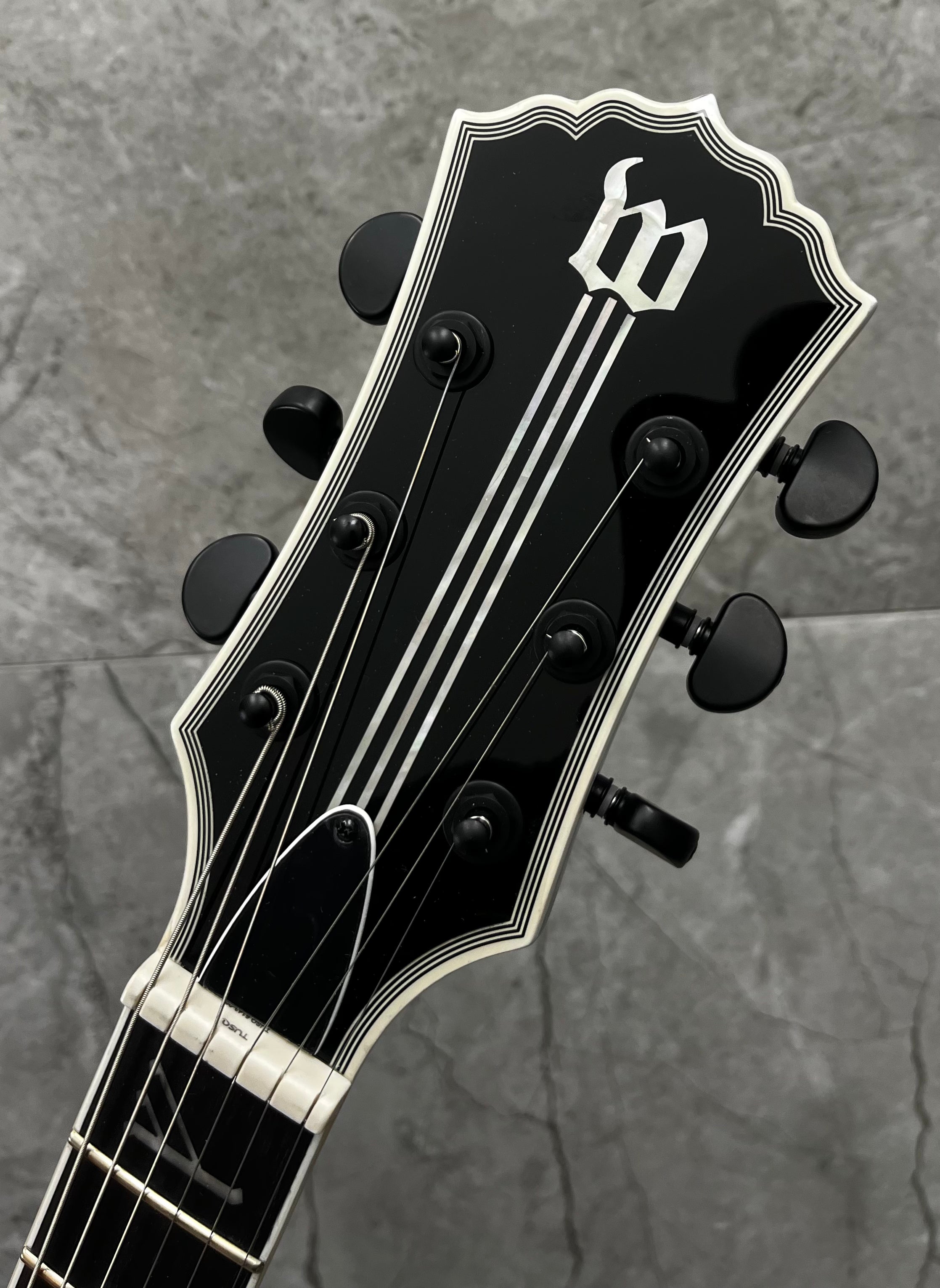 Wylde Audio Odin Grail Buzzsaw Charcoal Burst 4539-SHC SERIAL NUMBER WA26060094 - 9 LBS 2 OZ