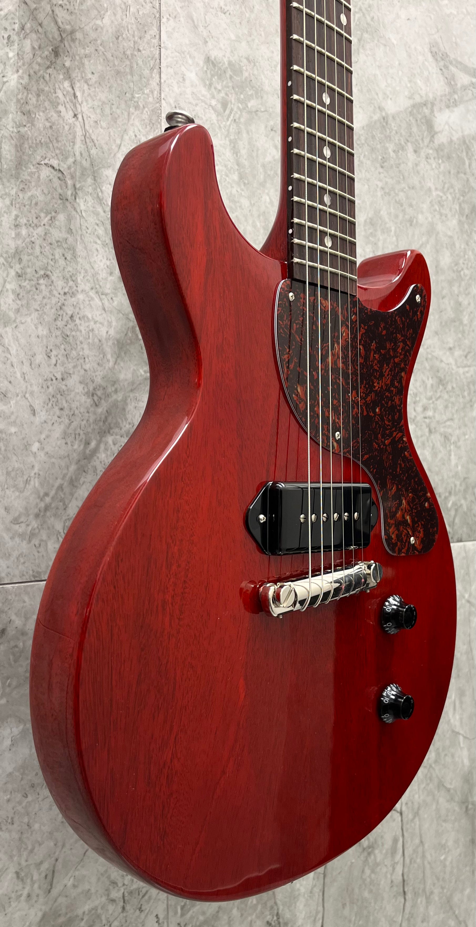 Gibson USA Les Paul Junior Double Cut Vintage Cherry w/ Hard Shell case LPJDTORT24VENH SERIAL NUMBER 231840239 - 6.6 LBS