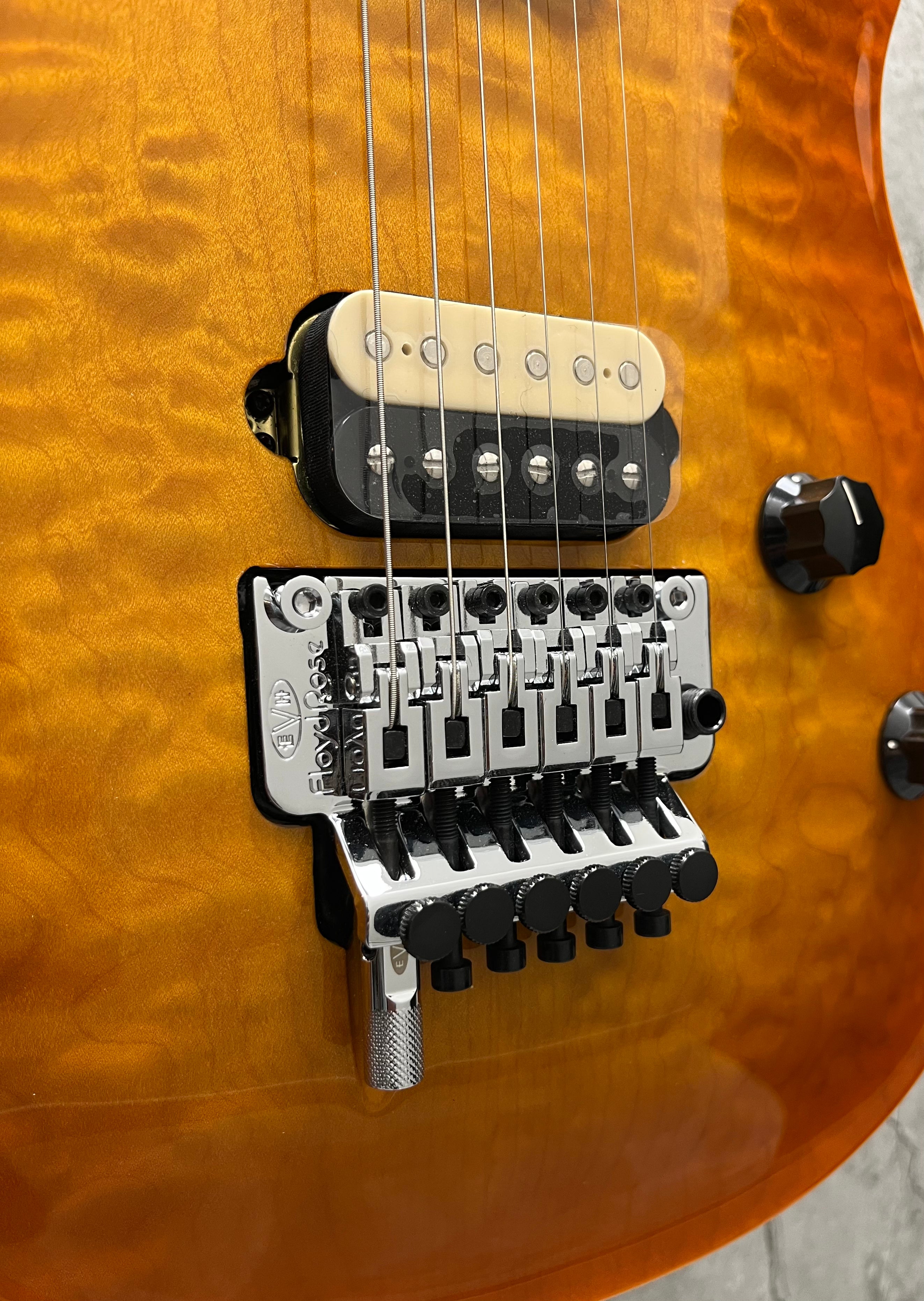 EVH Wolfgang Special QUILTED MAPLE -  Baked Maple Fingerboard Solar 5107701596 SERIAL NUMBER WG222317M - 7.4 LBS