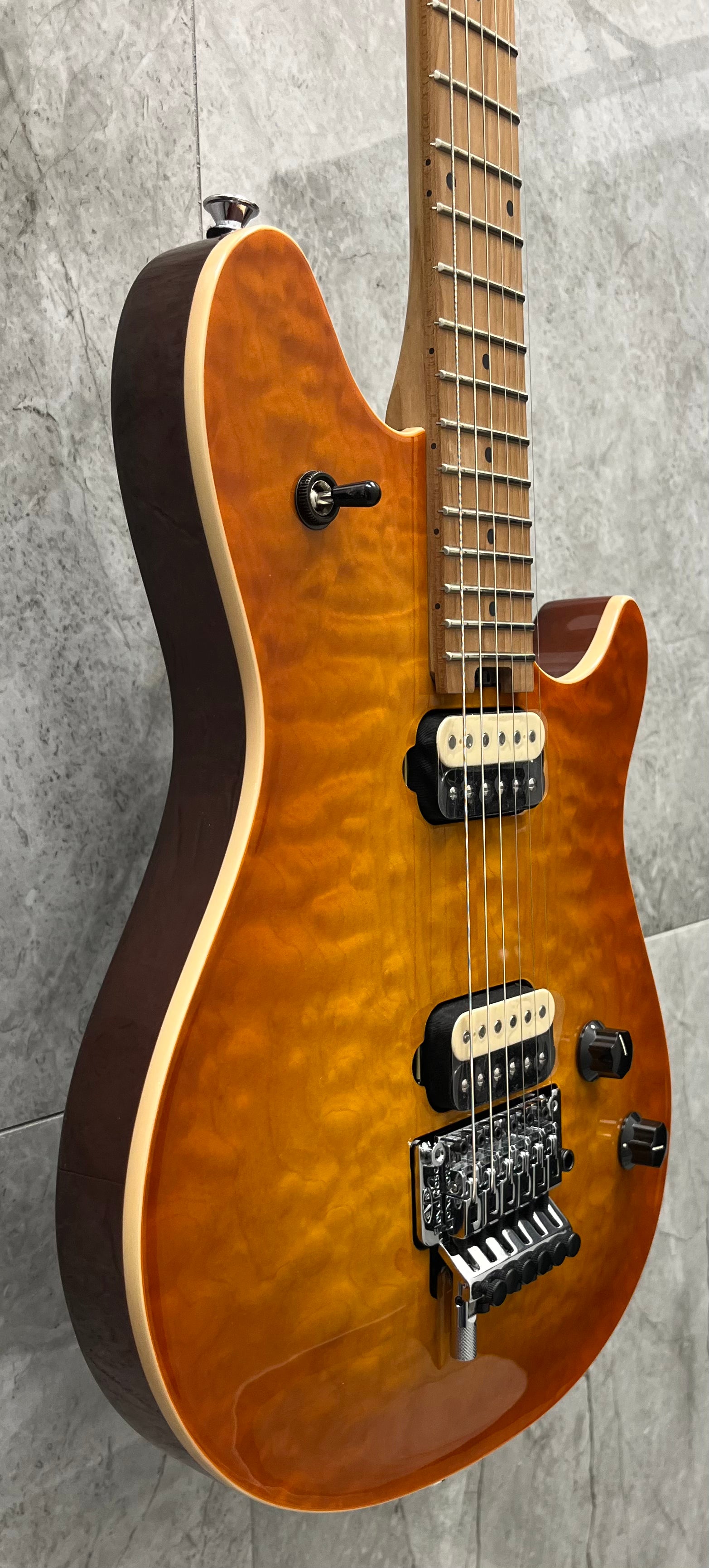 EVH Wolfgang Special QUILTED MAPLE -  Baked Maple Fingerboard Solar 5107701596 SERIAL NUMBER WG222317M - 7.4 LBS