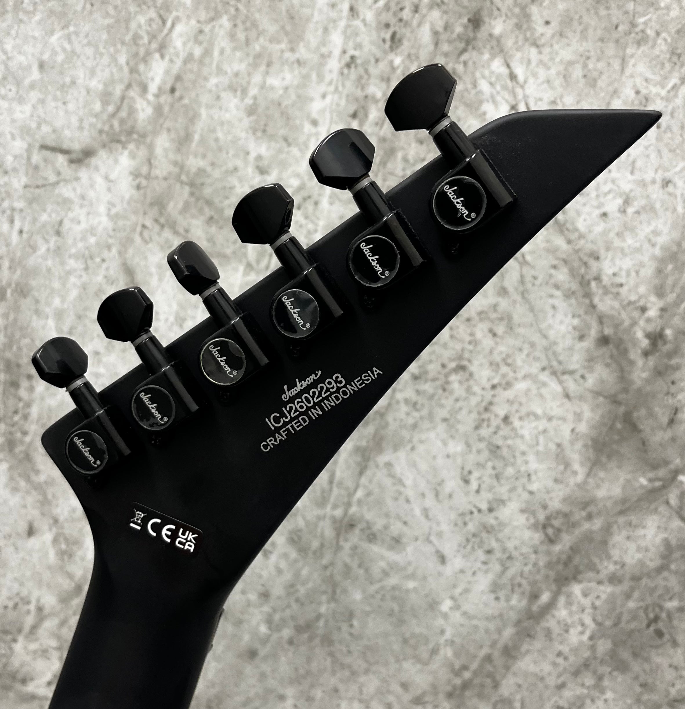 Jackson X Series Soloist SLX LEFT HANDED Satin Black 2916433568 SERIAL NUMBER ICJ2602293 - 7 LBS 11 OZ