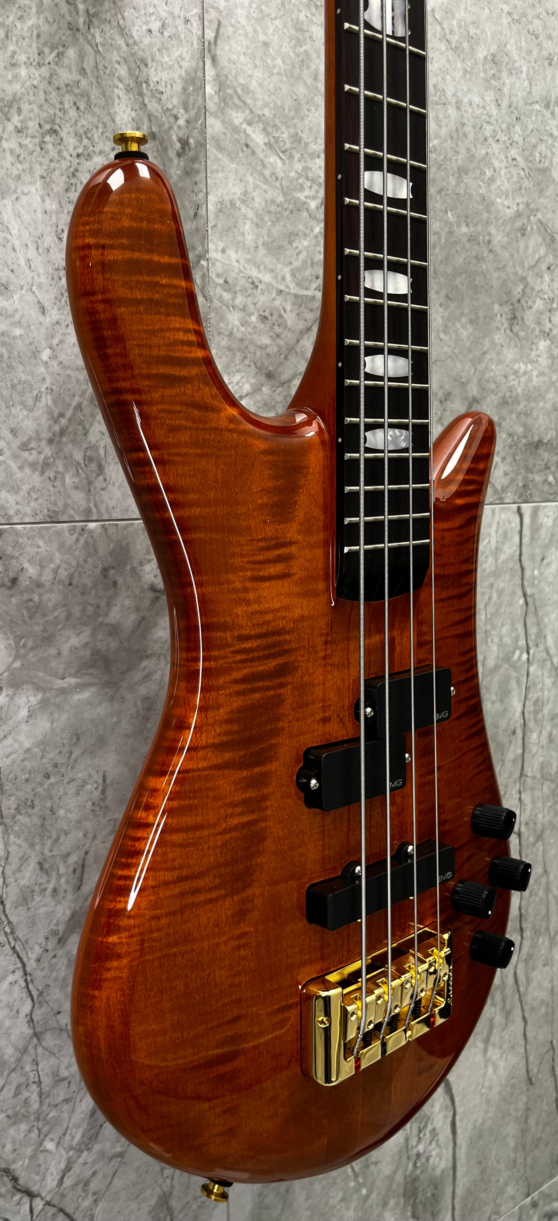 Spector Bass Doug Wimbish Euro 4 Signature Bass Guitar - Amber Stain Gloss EURO4DWAMB SERIAL NUMBER NB24338 - 8 LBS 10 OZ