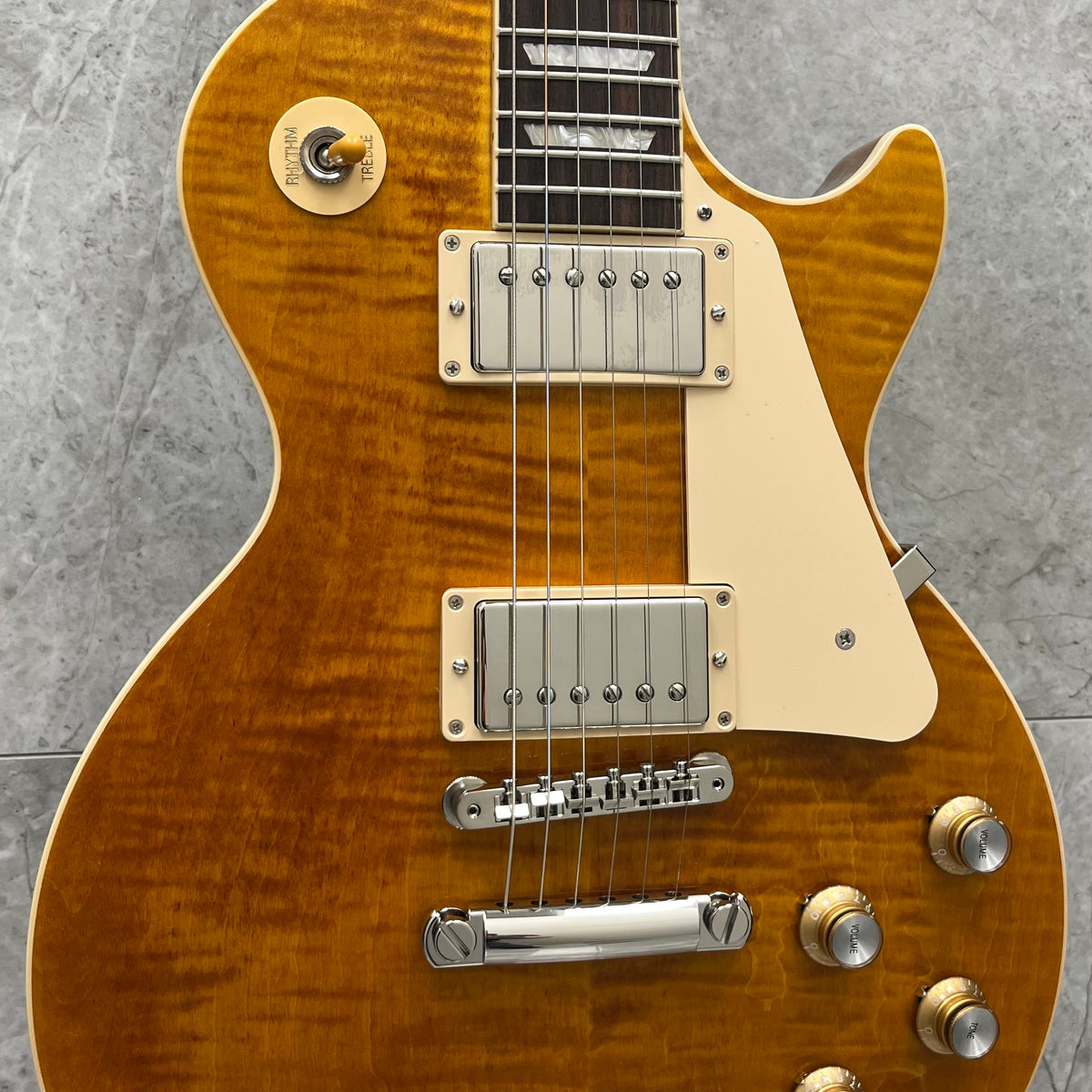 Gibson USA Les Paul Standard 60s Figured Flame Top - Honey Amber