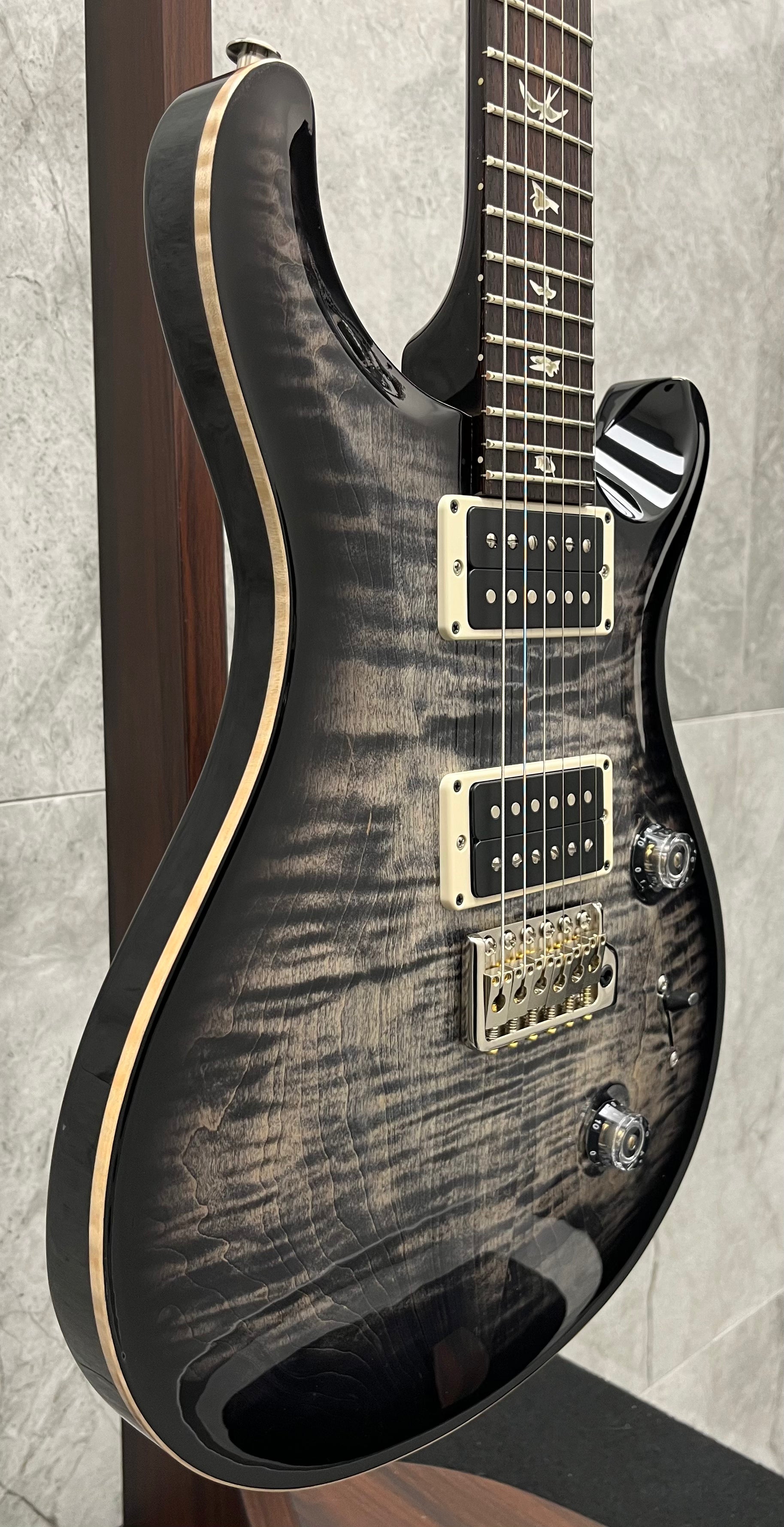 PRS Guitars Custom 24 Electric Guitar w Hardshell Case CB MADE IN THE USA Charcoal Burst 112786 CB SERIAL NUMBER 24 0390095 7.2 LBS