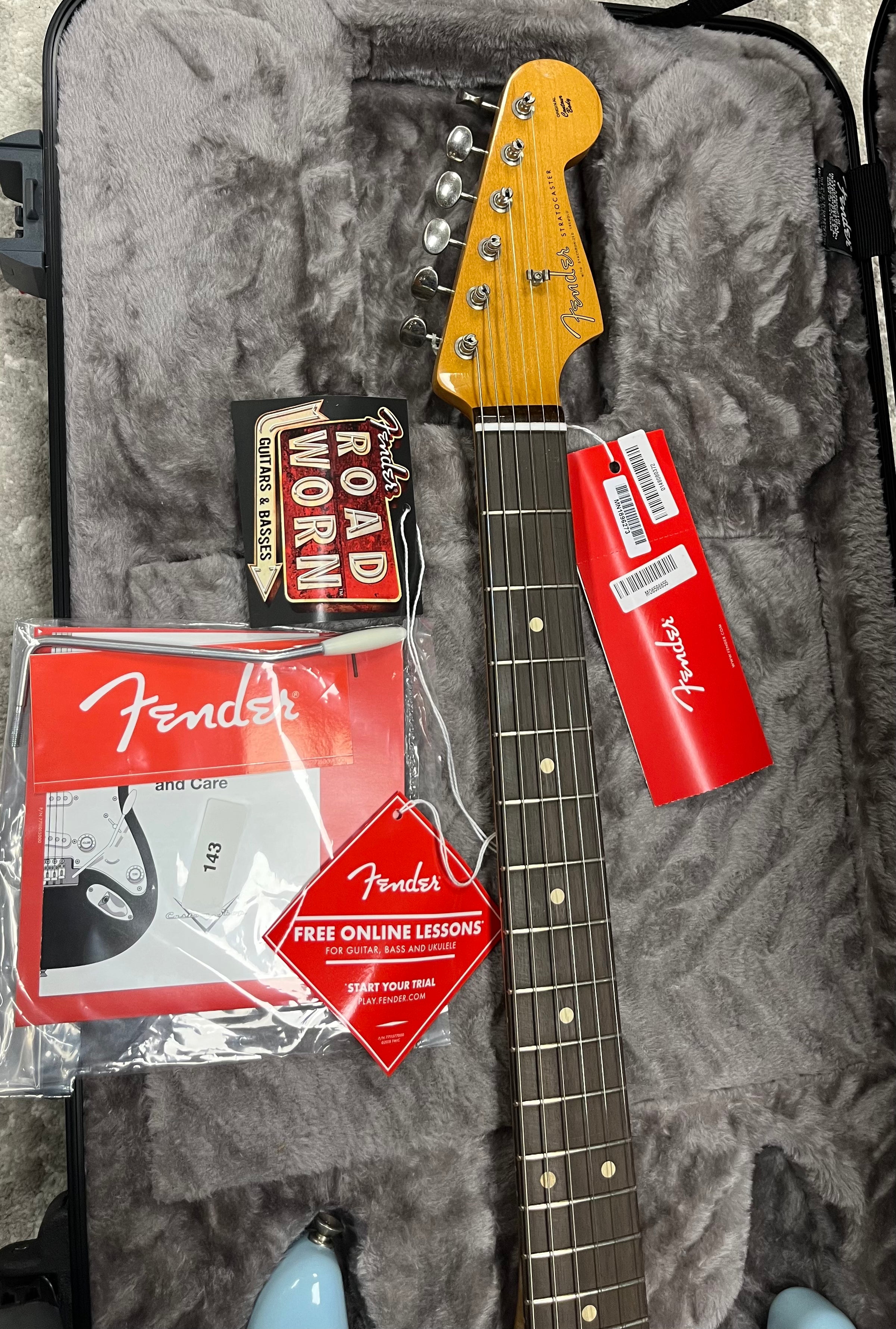 Fender LIMITED EDITION Vintera II Road Worn 60s Stratocaster Rosewood Fingerboard Sonic Blue 0148080372 SERIAL NUMBER MX25074088 - 7 LBS 11 OZ