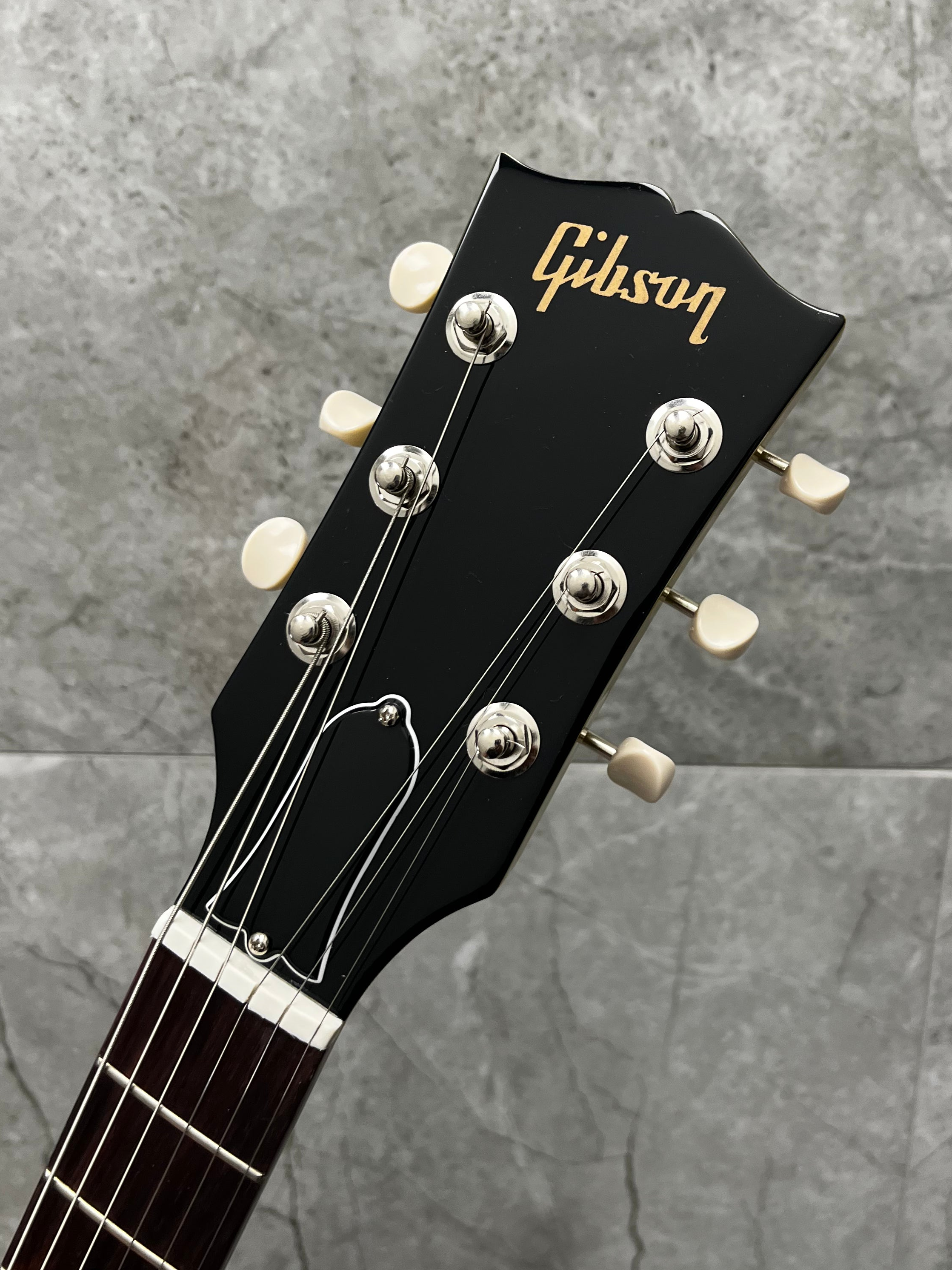 Gibson USA EXCLUSIVE SG Junior TV Yellow W/ HARDSHELL CASE SGJR25TVNH SERIAL NUMBER 221860239 - 5 LBS 15 OZ