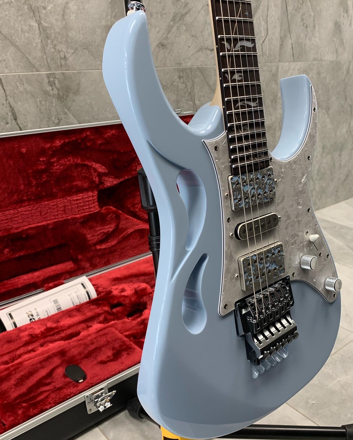 Ibanez PIA3761CBLP PIA 6 String MADE IN JAPAN Steve Vai Signature Electric Guitar Blue Powder Finish with Case